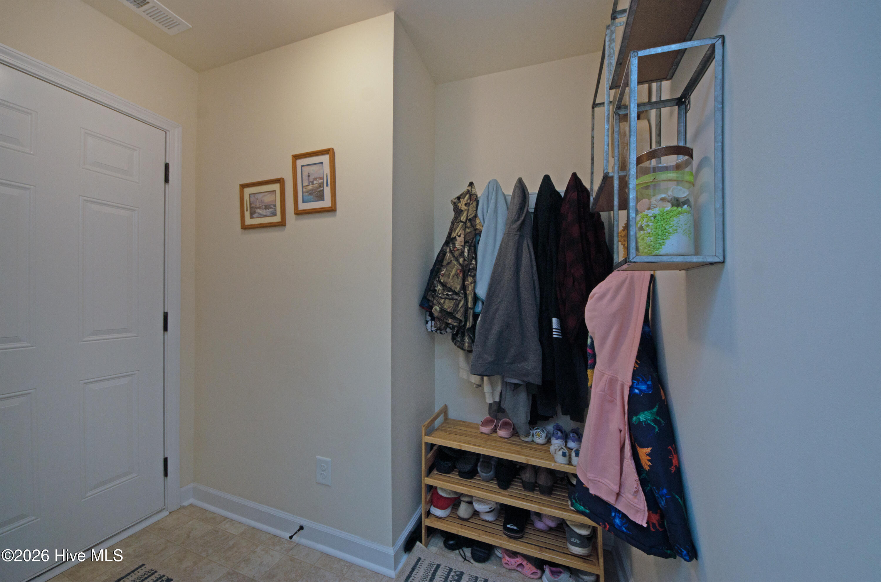 200 Gillcrest Court Property Photo 30