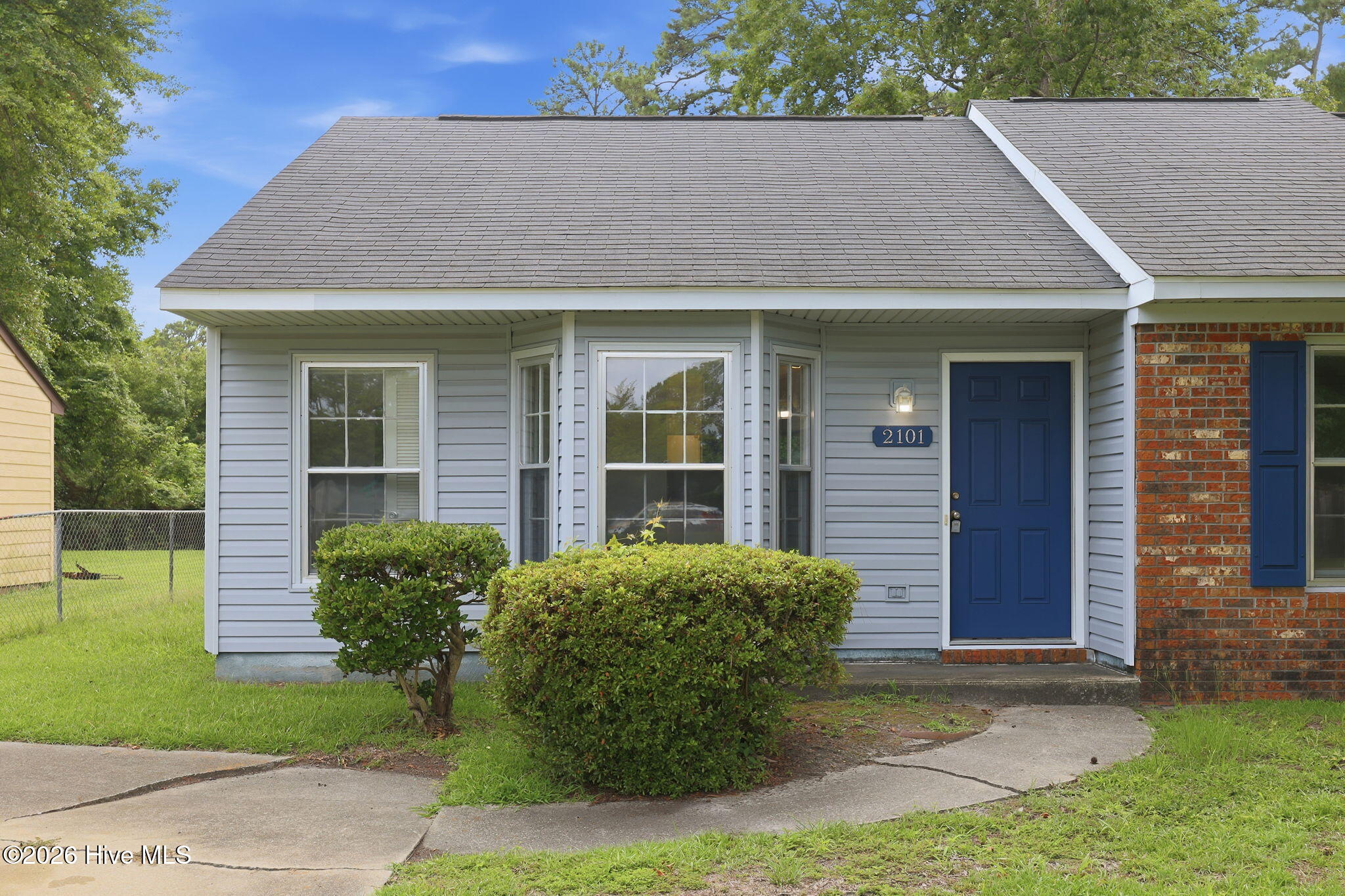 2101 Rolling Ridge Drive Property Photo 1