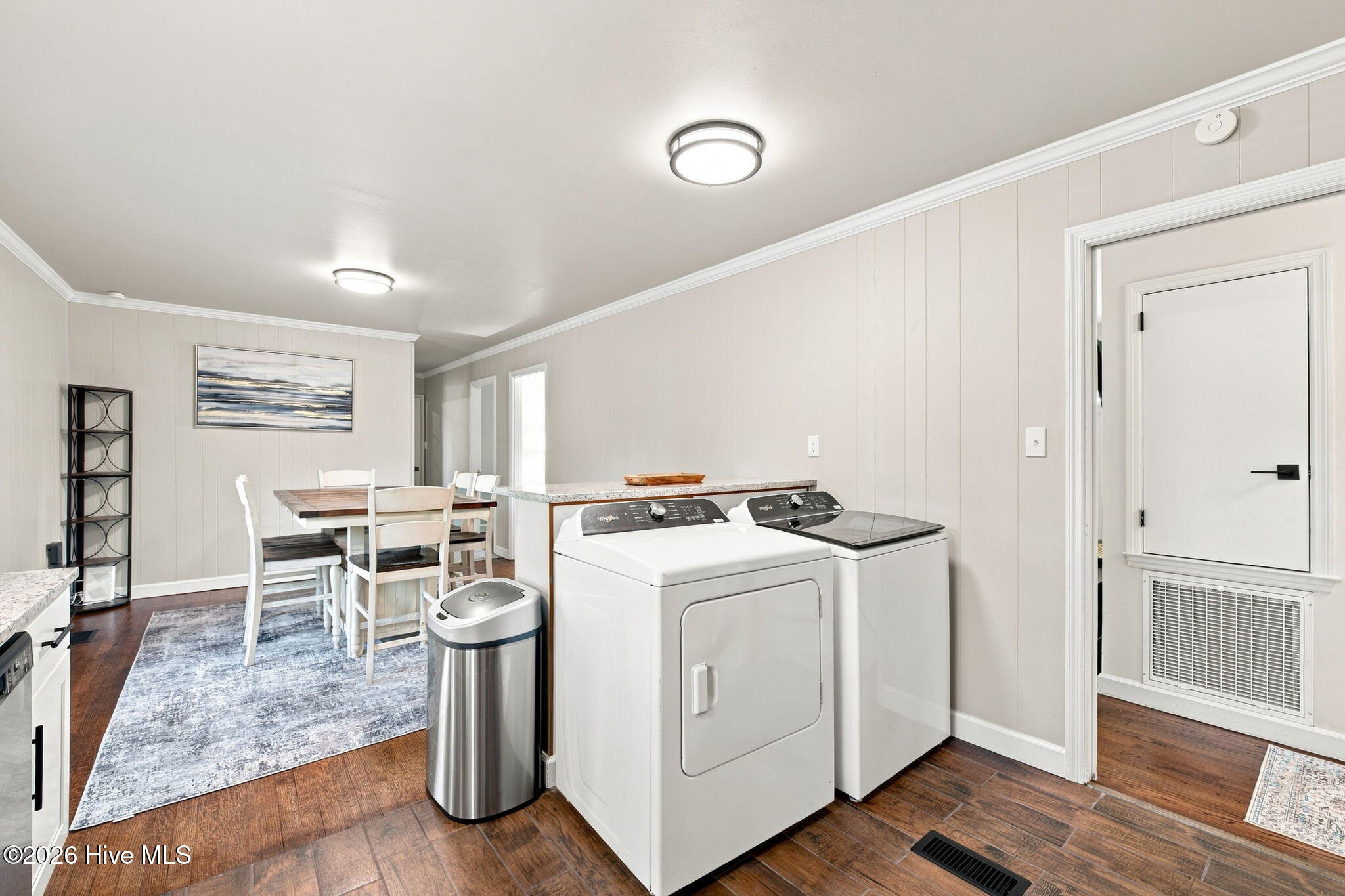 1714 Washington Street Property Photo 8