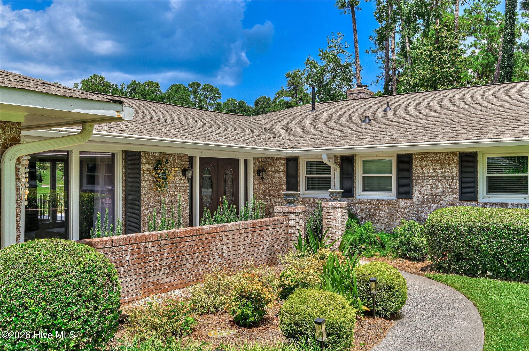 8132 Sir Lancelot Court Property Photo 4