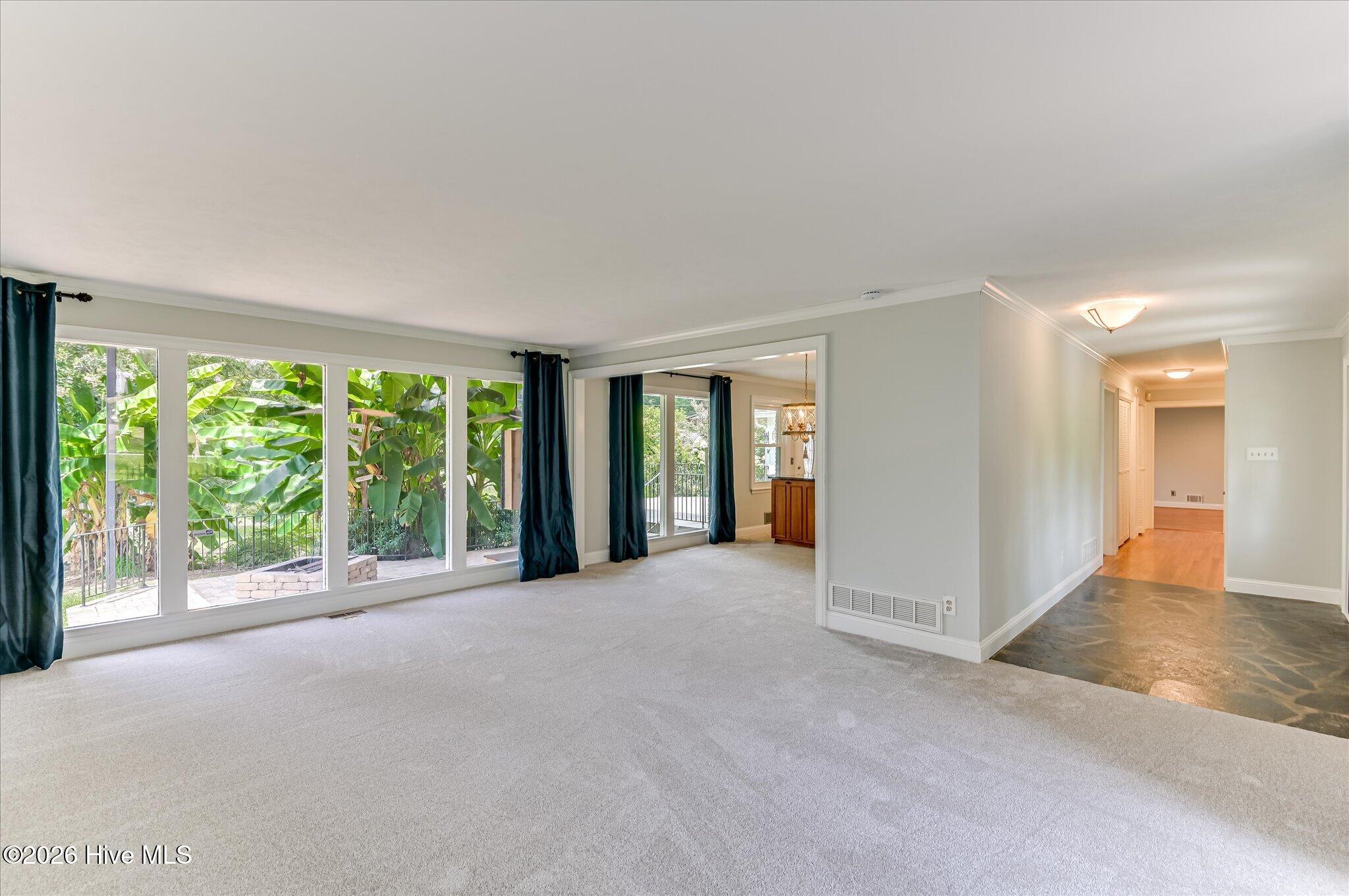 8132 Sir Lancelot Court Property Photo 13