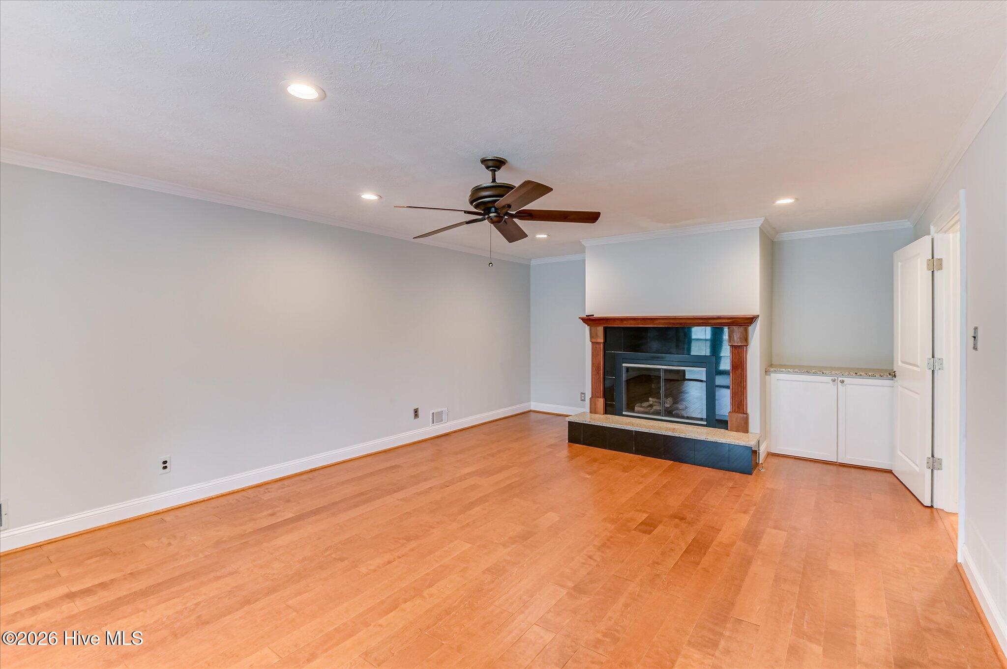8132 Sir Lancelot Court Property Photo 26