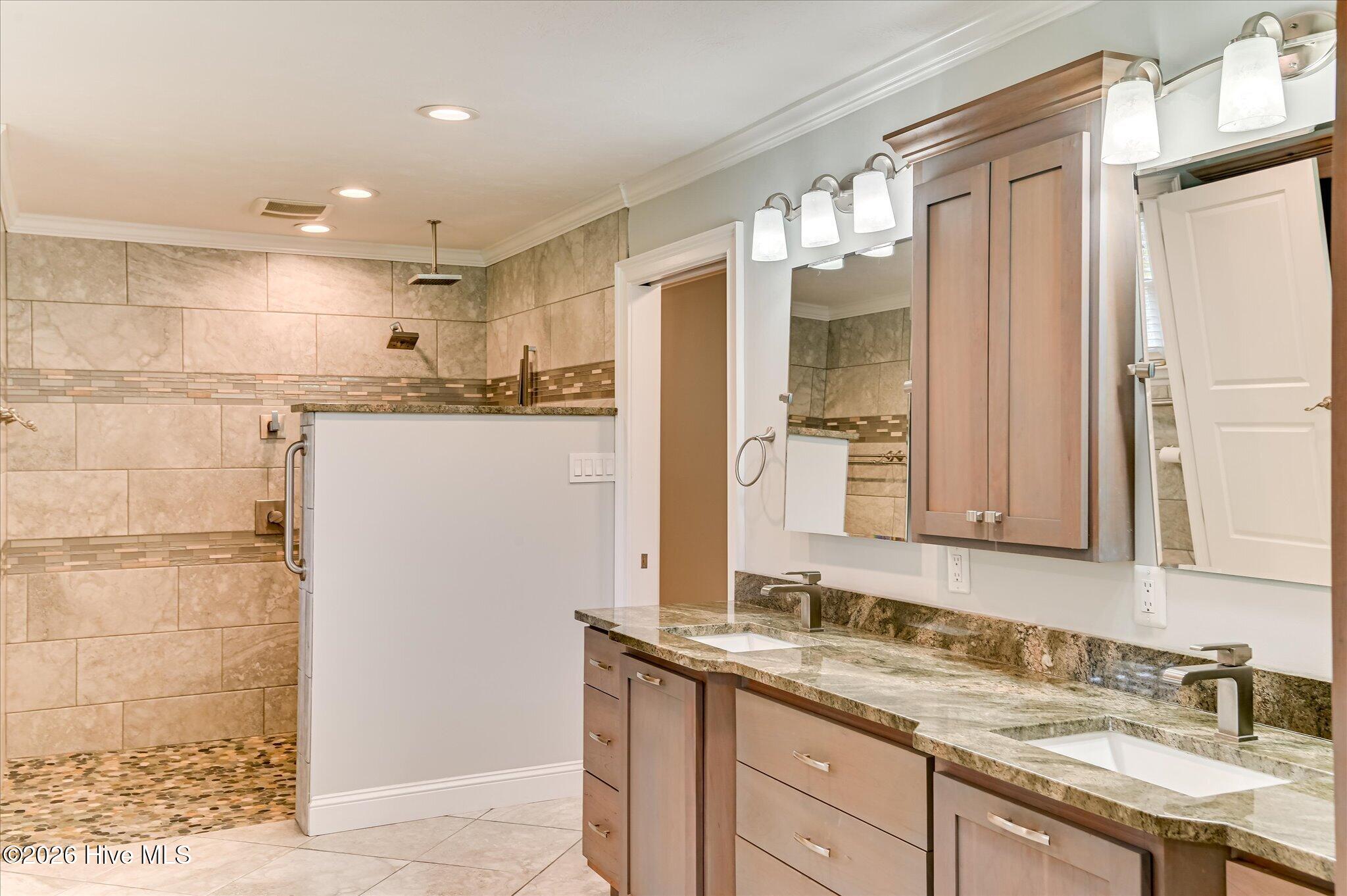 8132 Sir Lancelot Court Property Photo 36