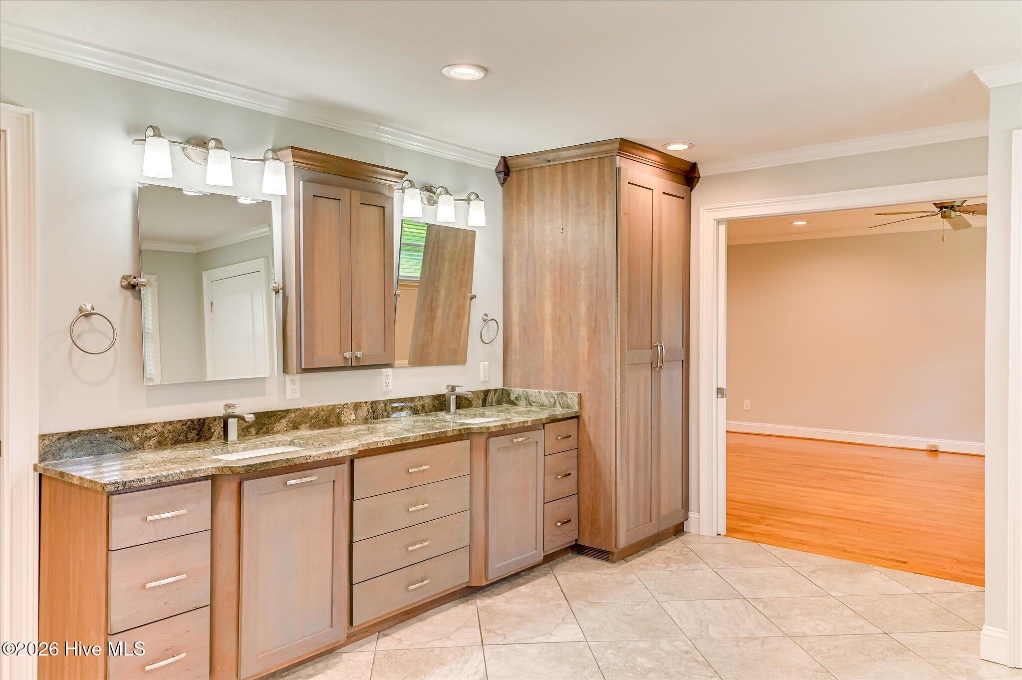 8132 Sir Lancelot Court Property Photo 39