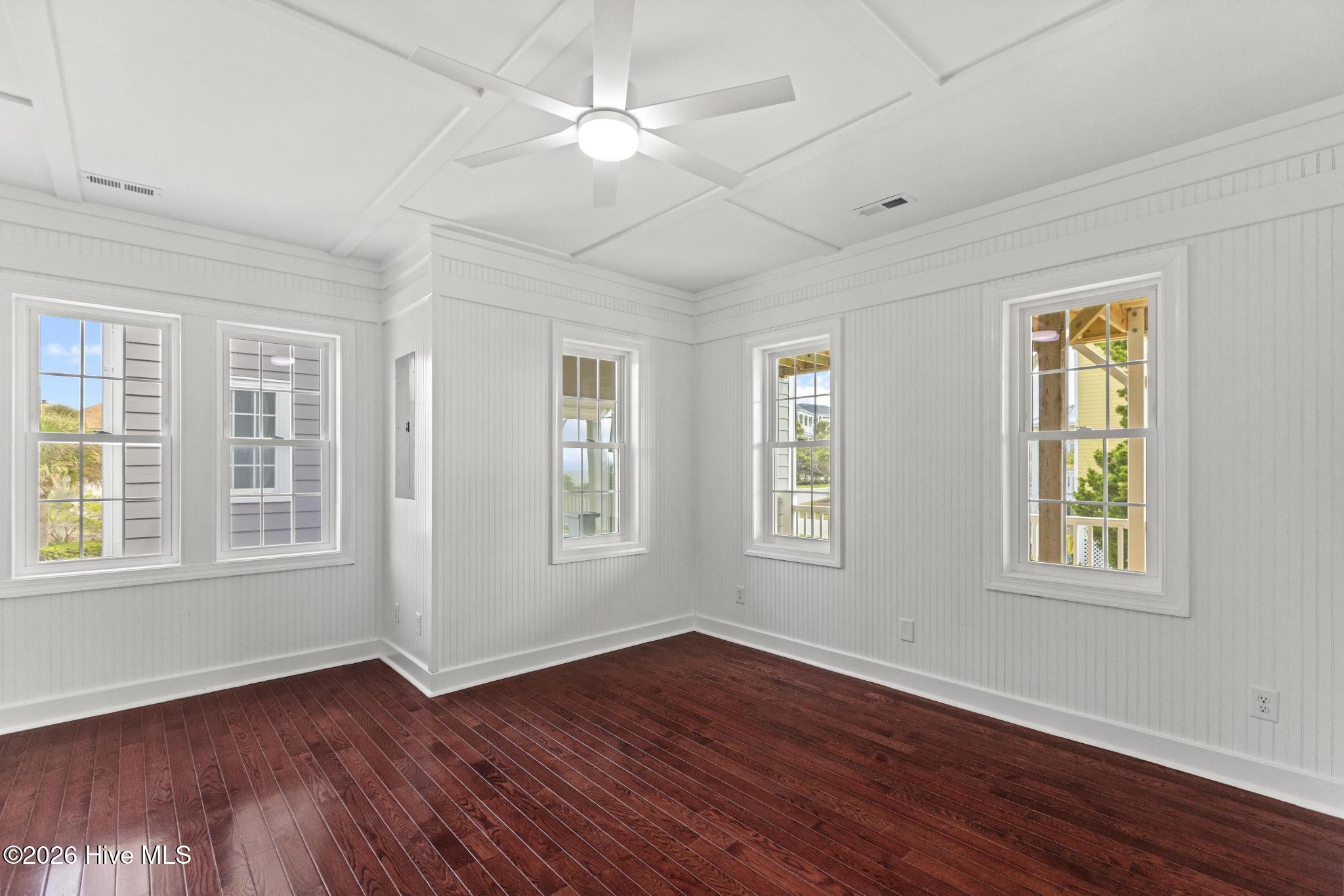9813 Sandy Court Property Photo 25