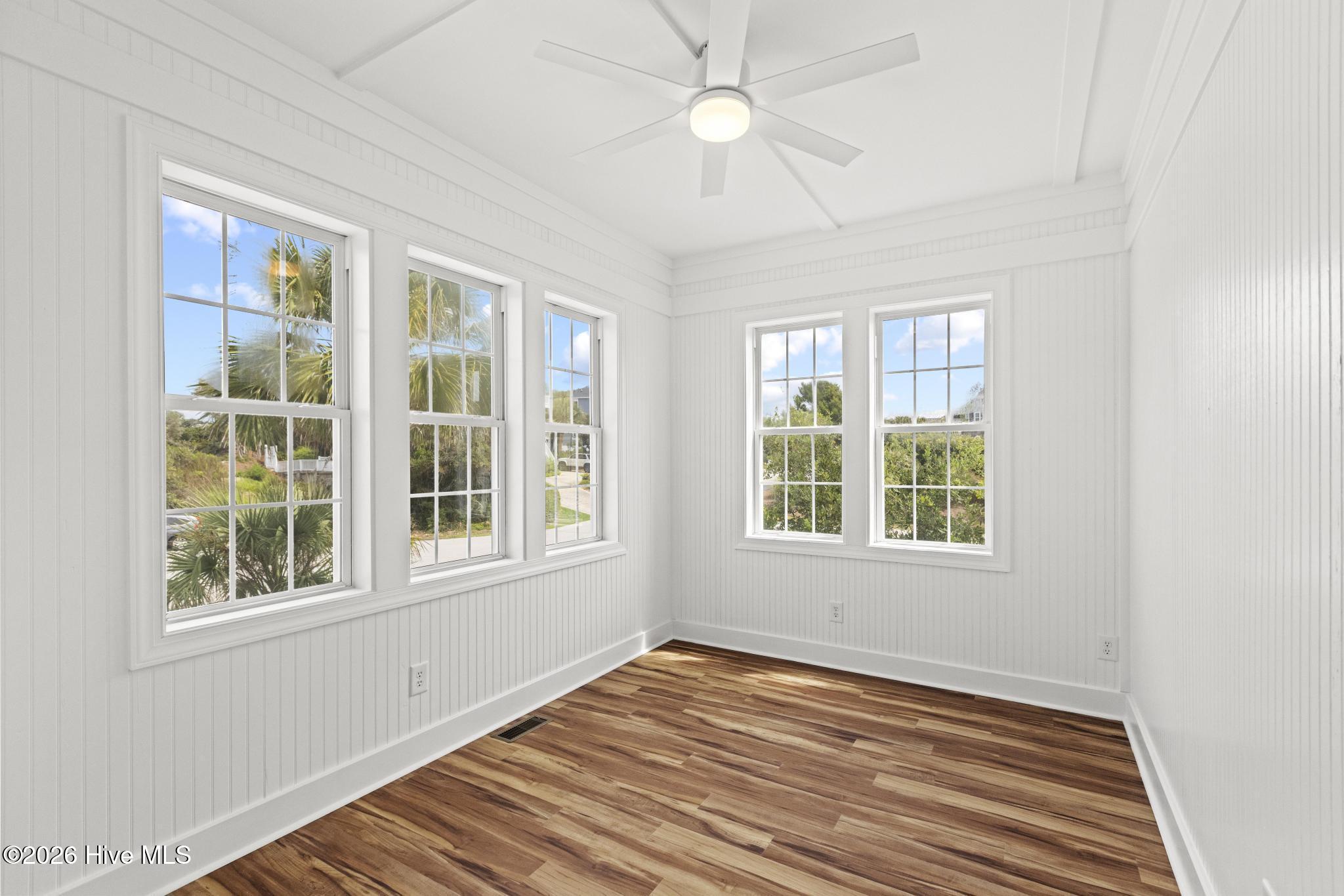 9813 Sandy Court Property Photo 78