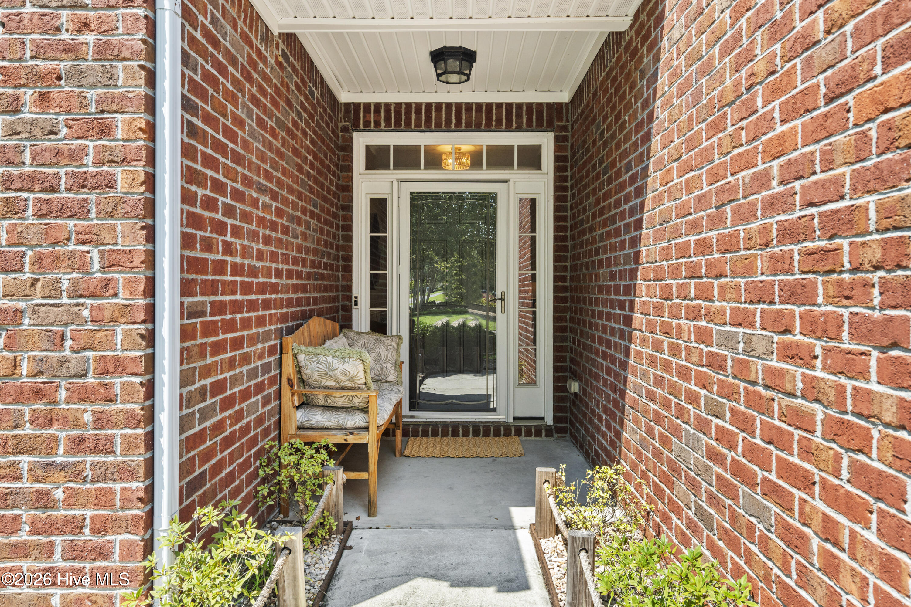 102 Farmers Rest Court Property Photo 5
