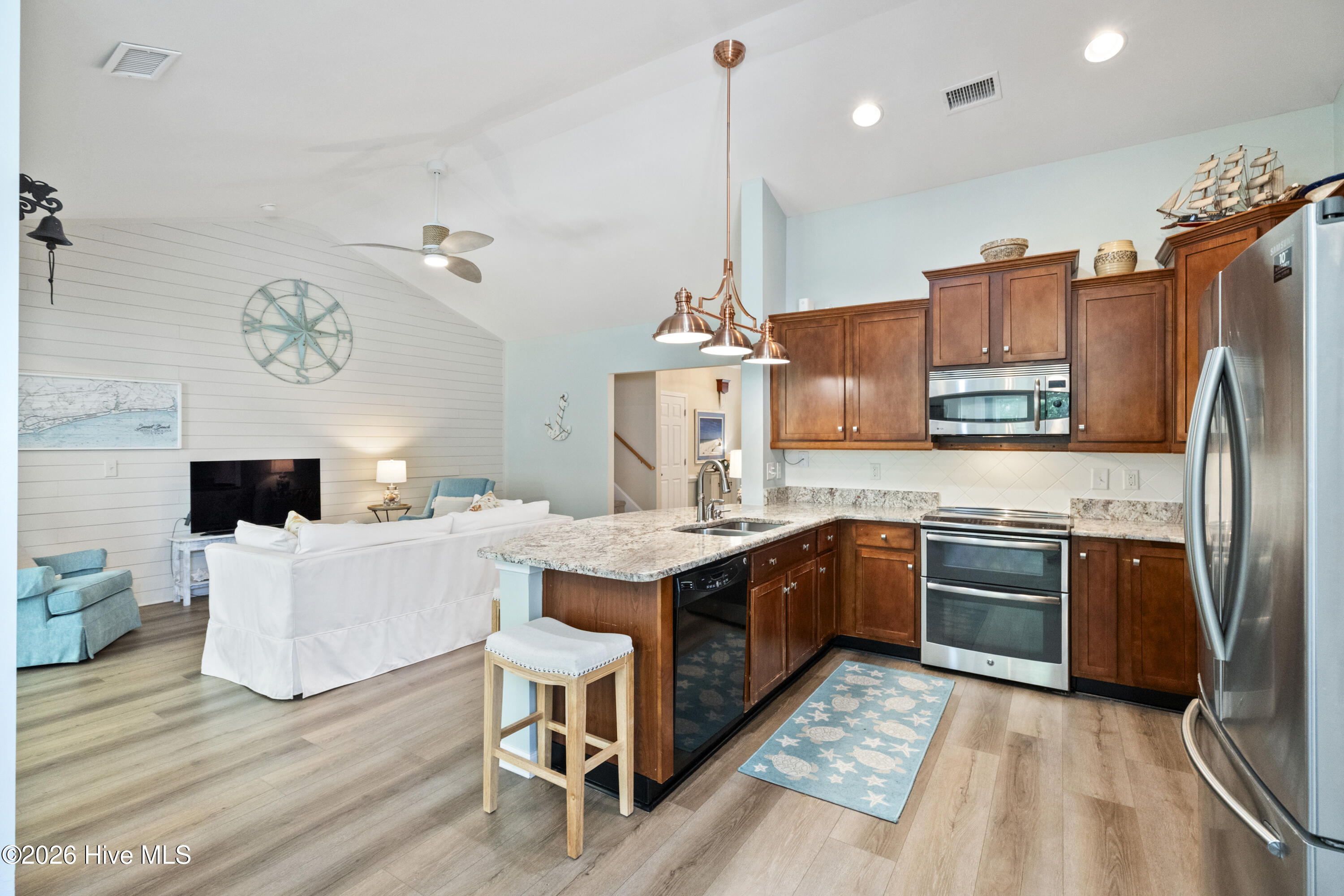 102 Farmers Rest Court Property Photo 18
