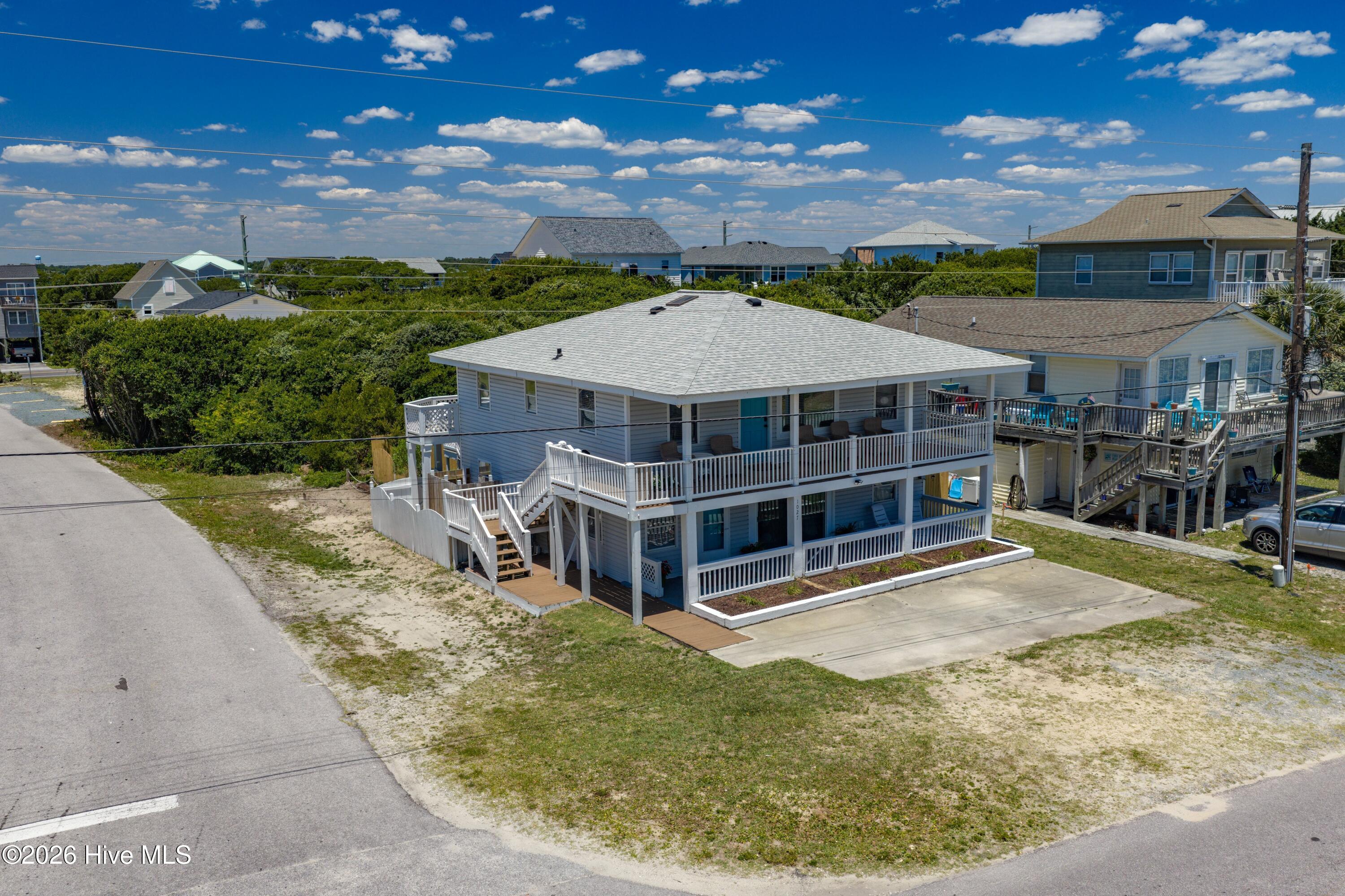 1027 S Shore Drive Property Photo 1