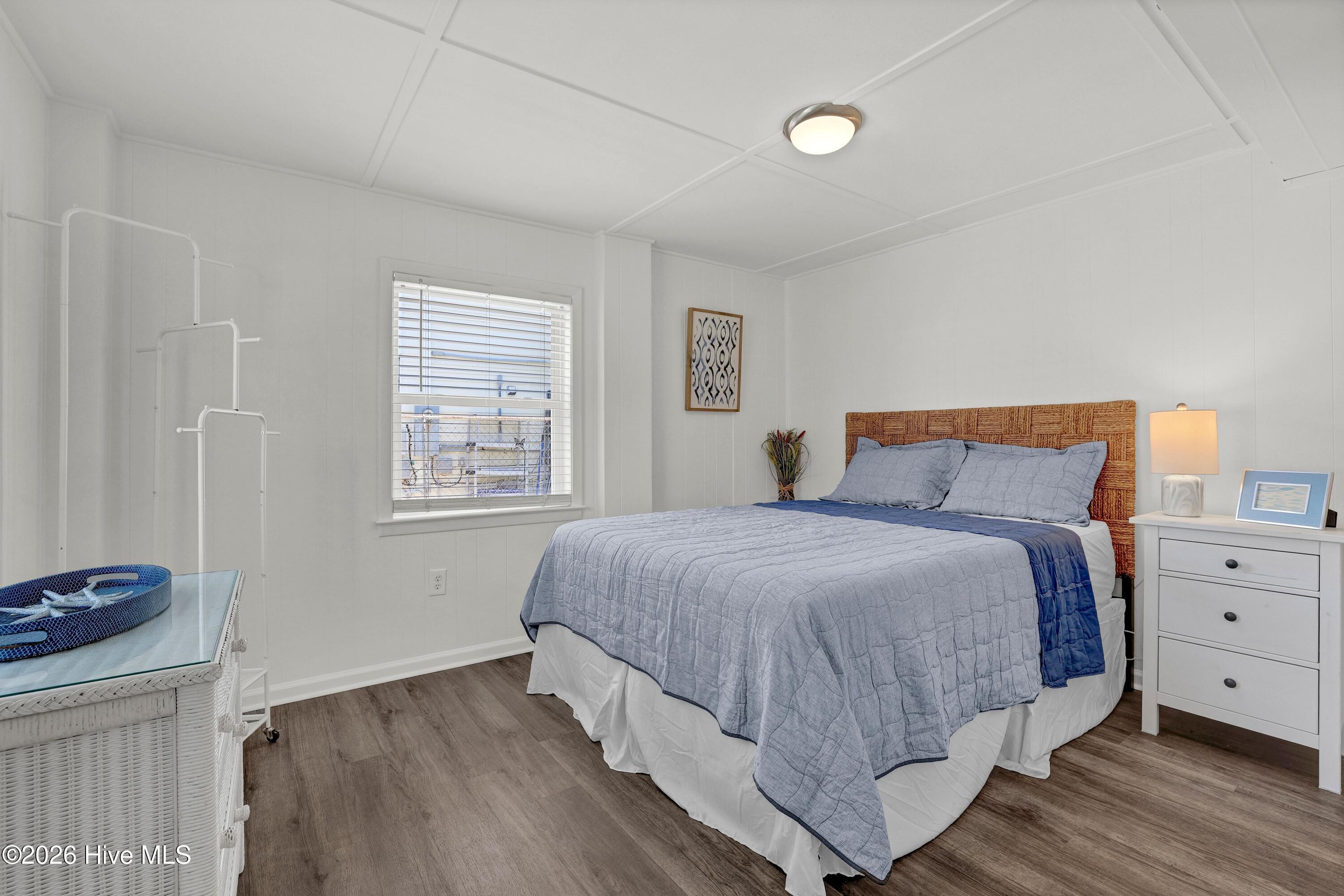 1027 S Shore Drive Property Photo 10
