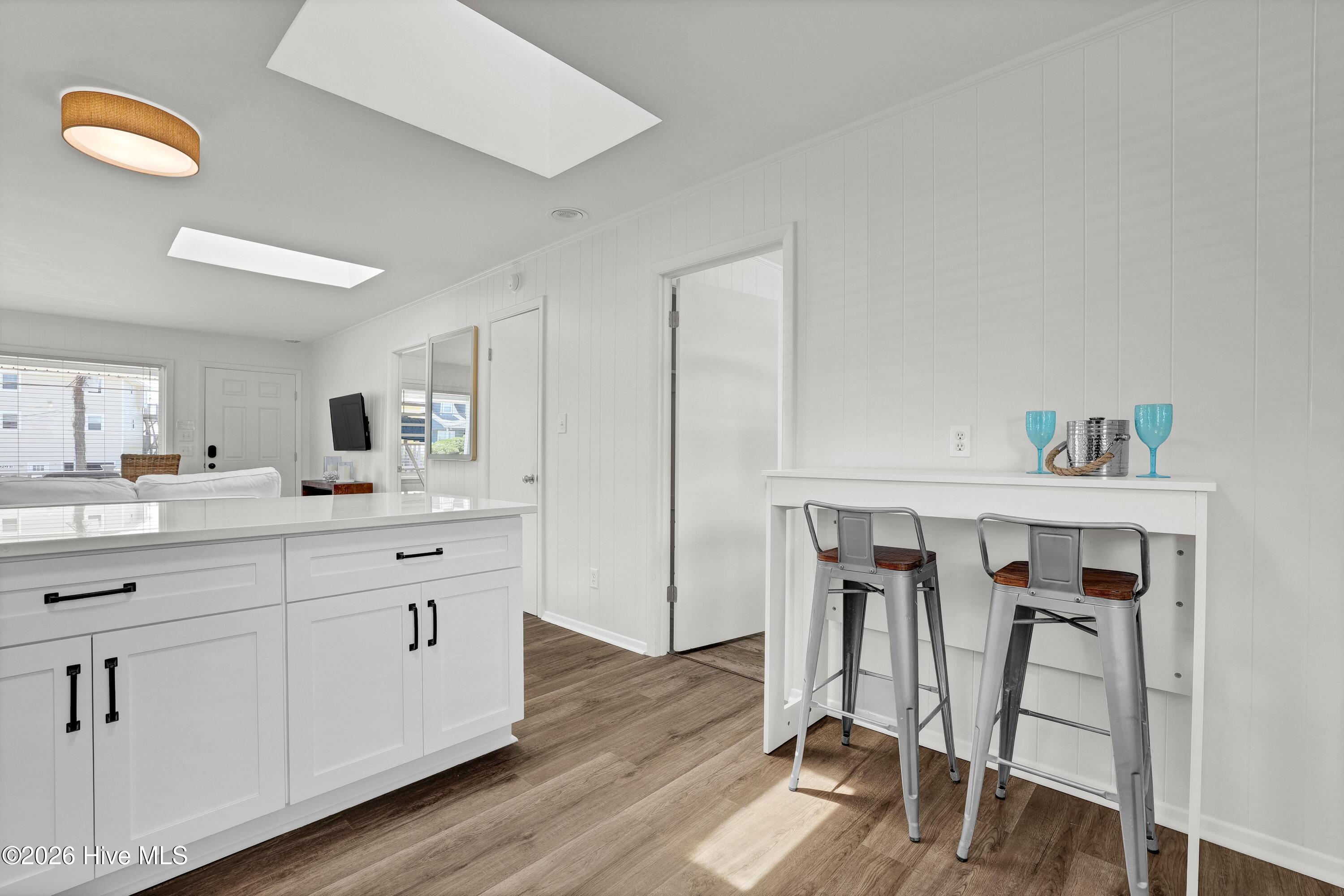 1027 S Shore Drive Property Photo 25