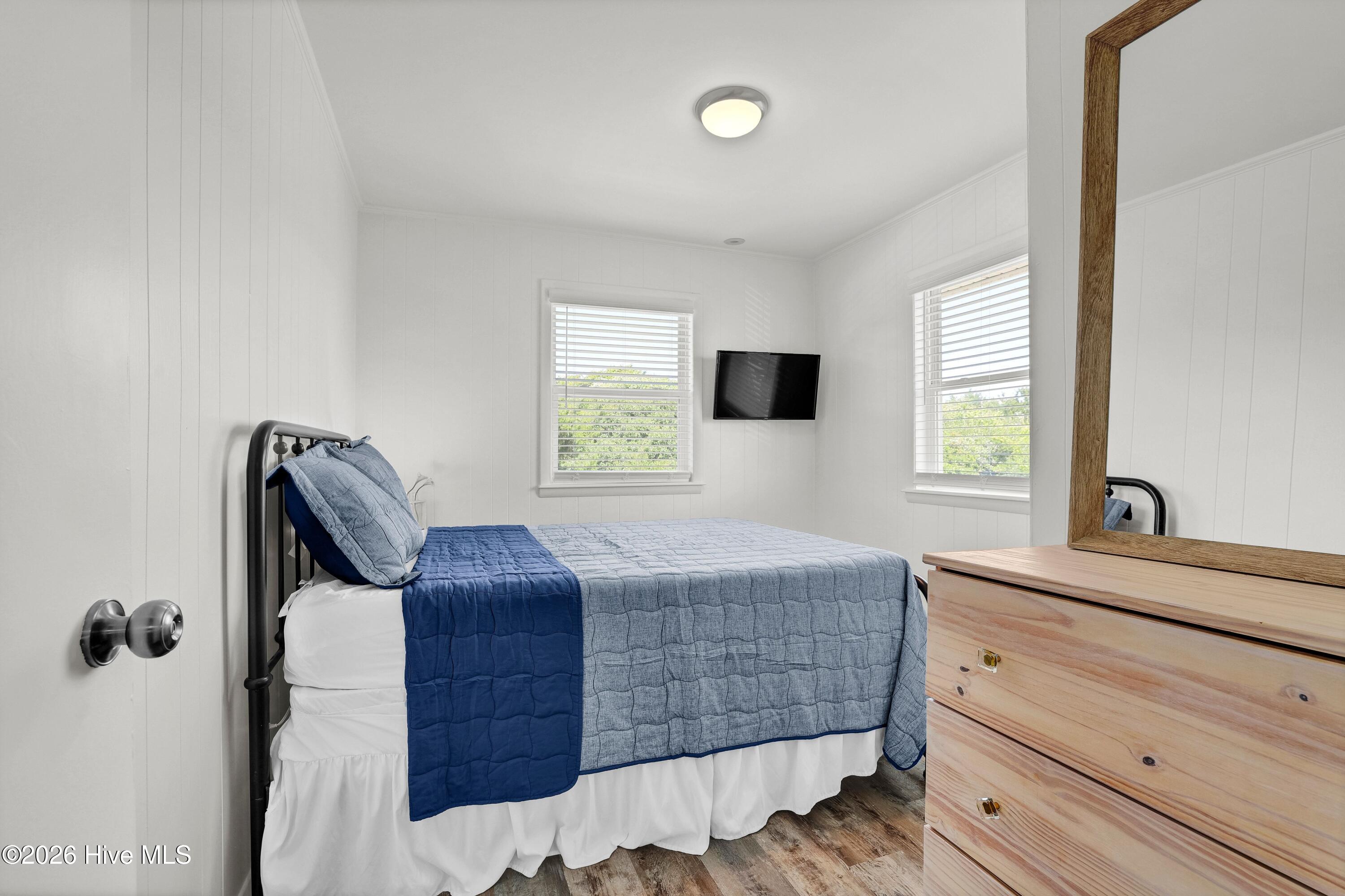1027 S Shore Drive Property Photo 29