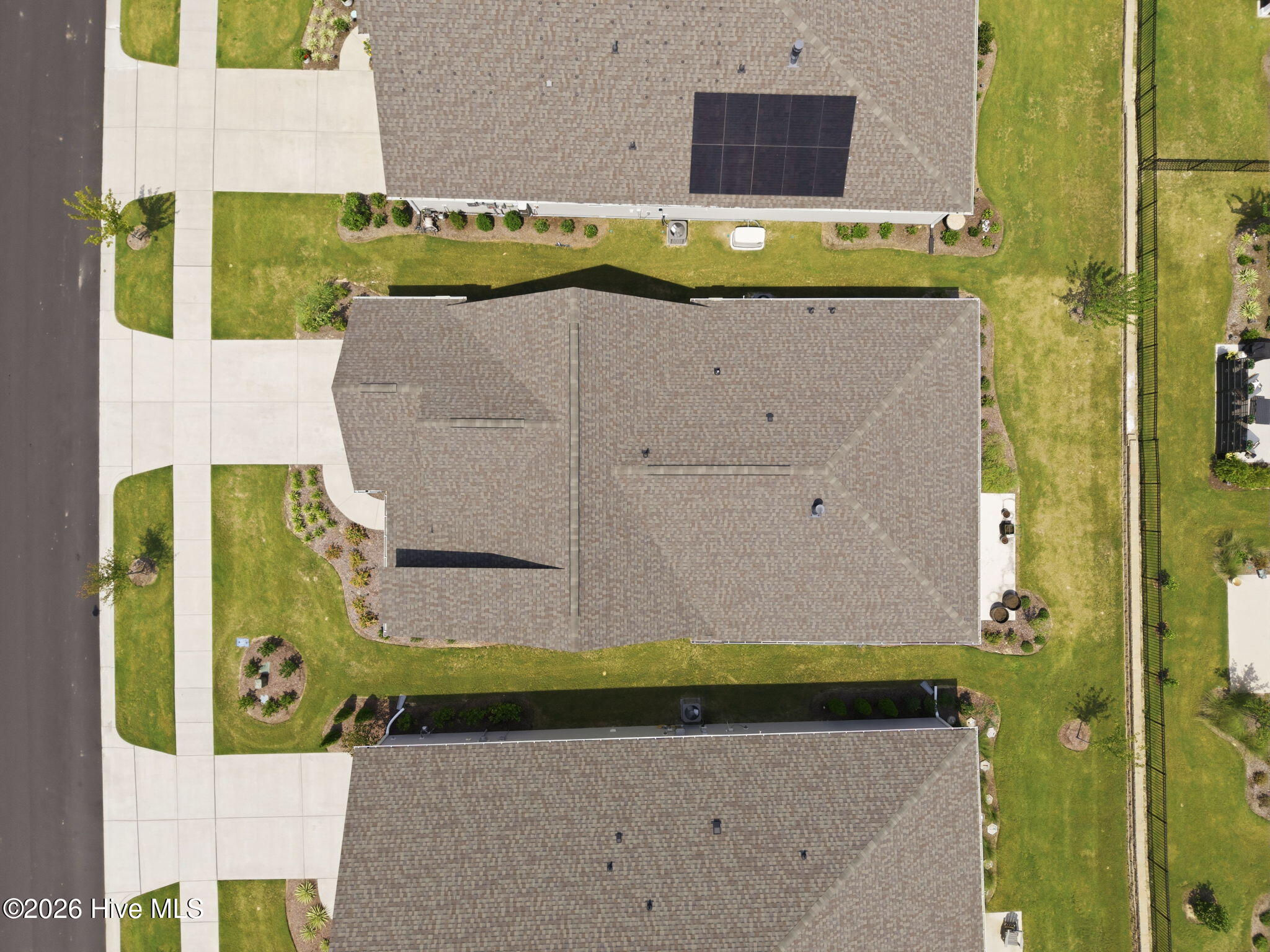 5533 Coral Tide Avenue Property Photo 2