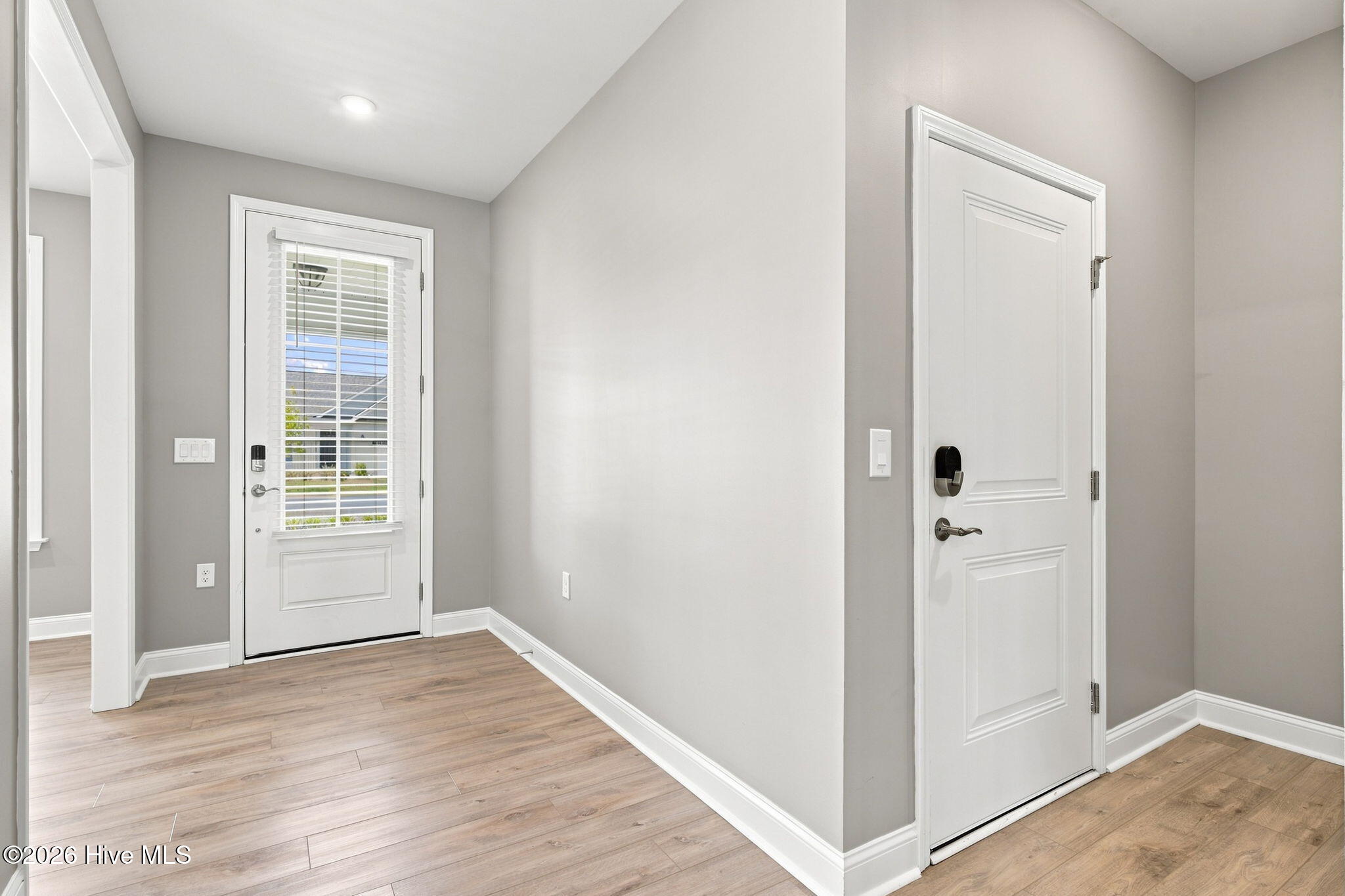 5533 Coral Tide Avenue Property Photo 6