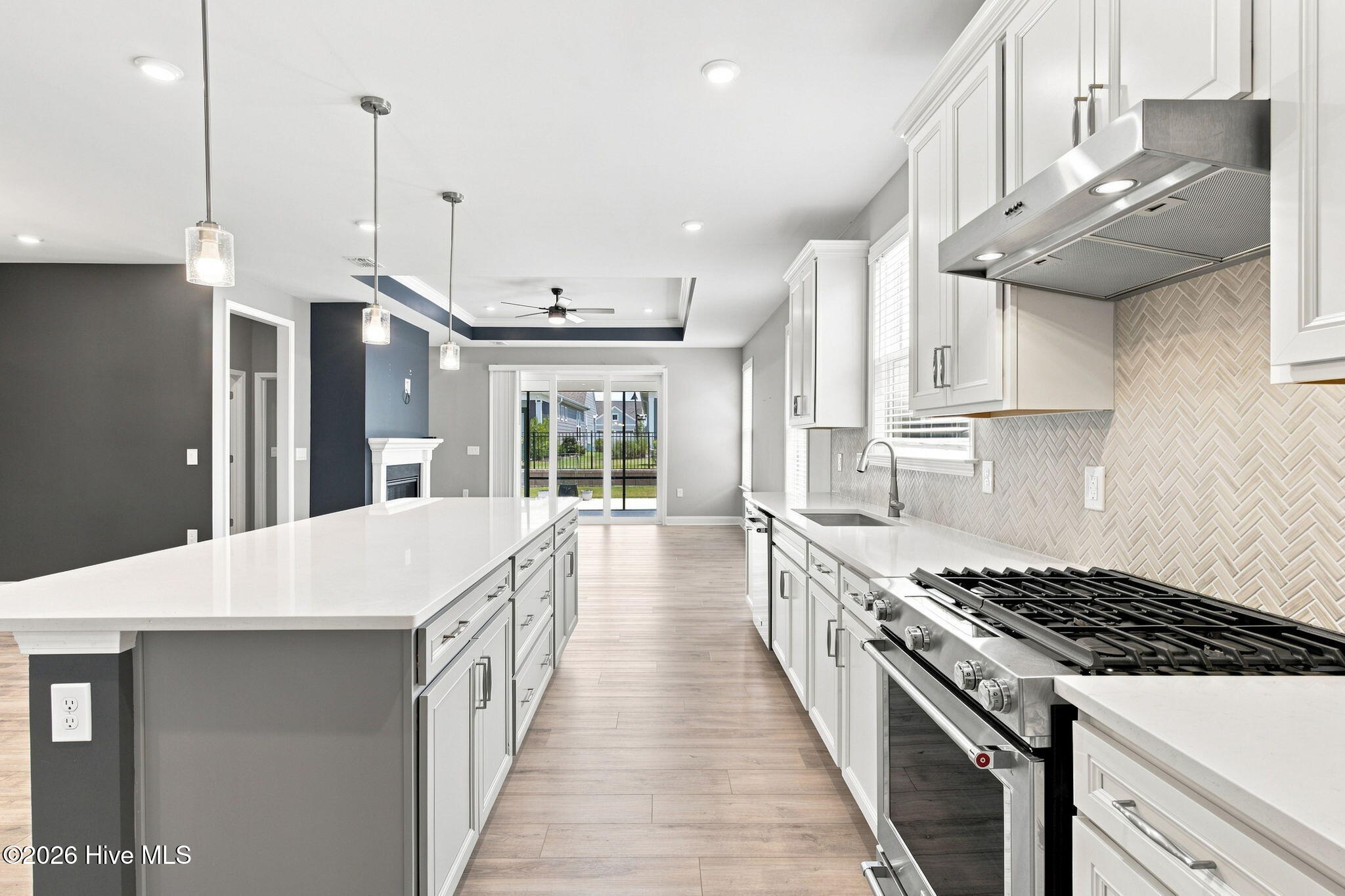 5533 Coral Tide Avenue Property Photo 8