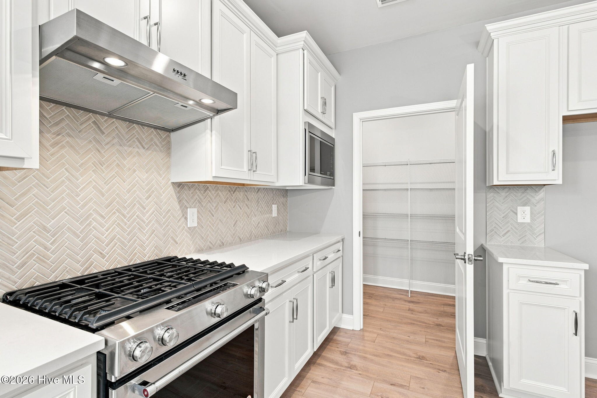 5533 Coral Tide Avenue Property Photo 9