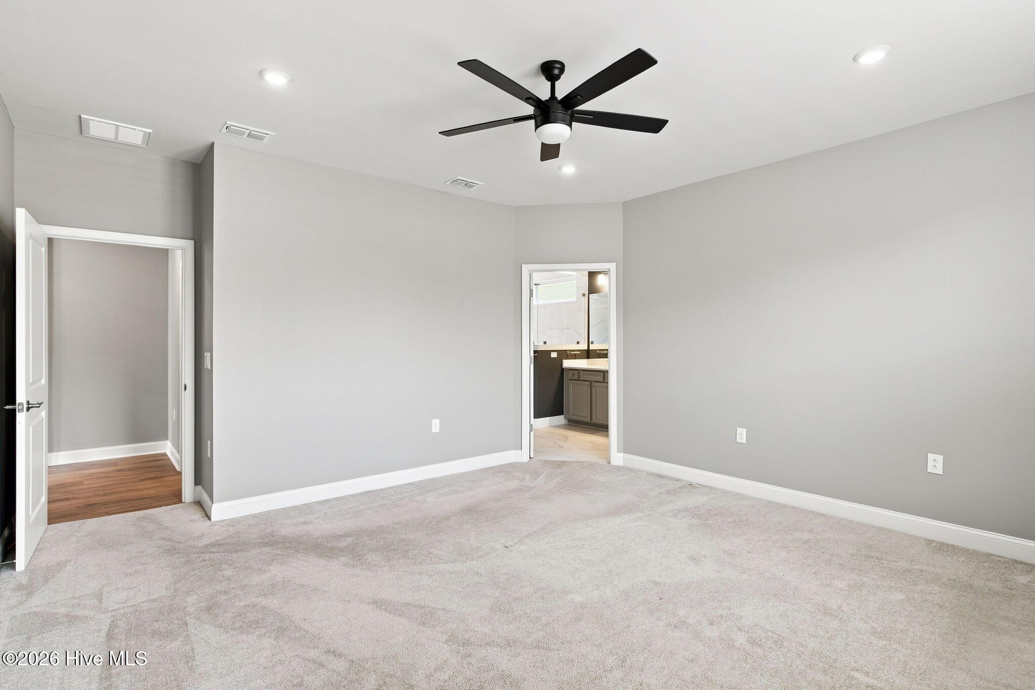 5533 Coral Tide Avenue Property Photo 18