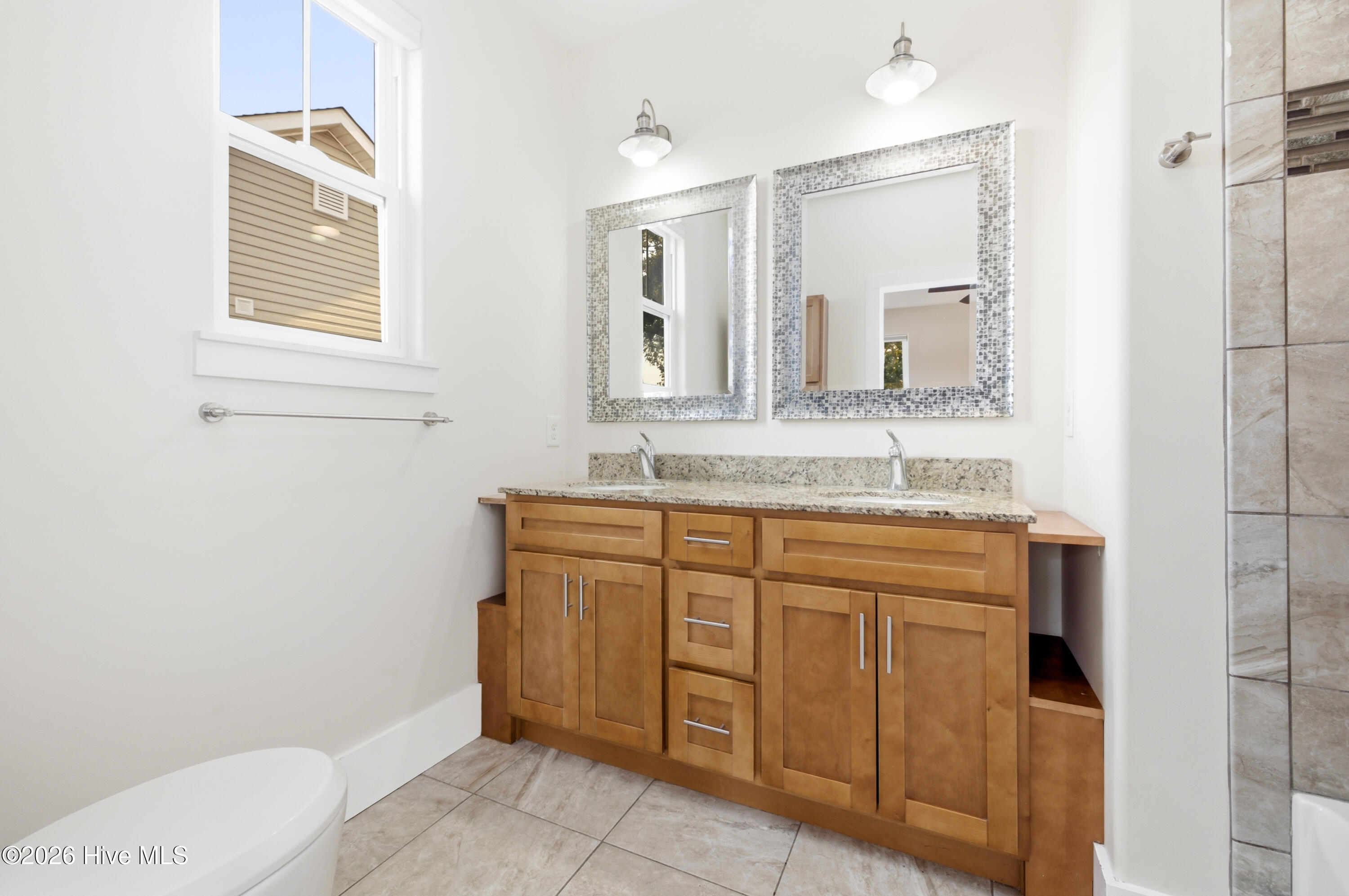 1615 Spot Lane Unit 2 Property Photo 14