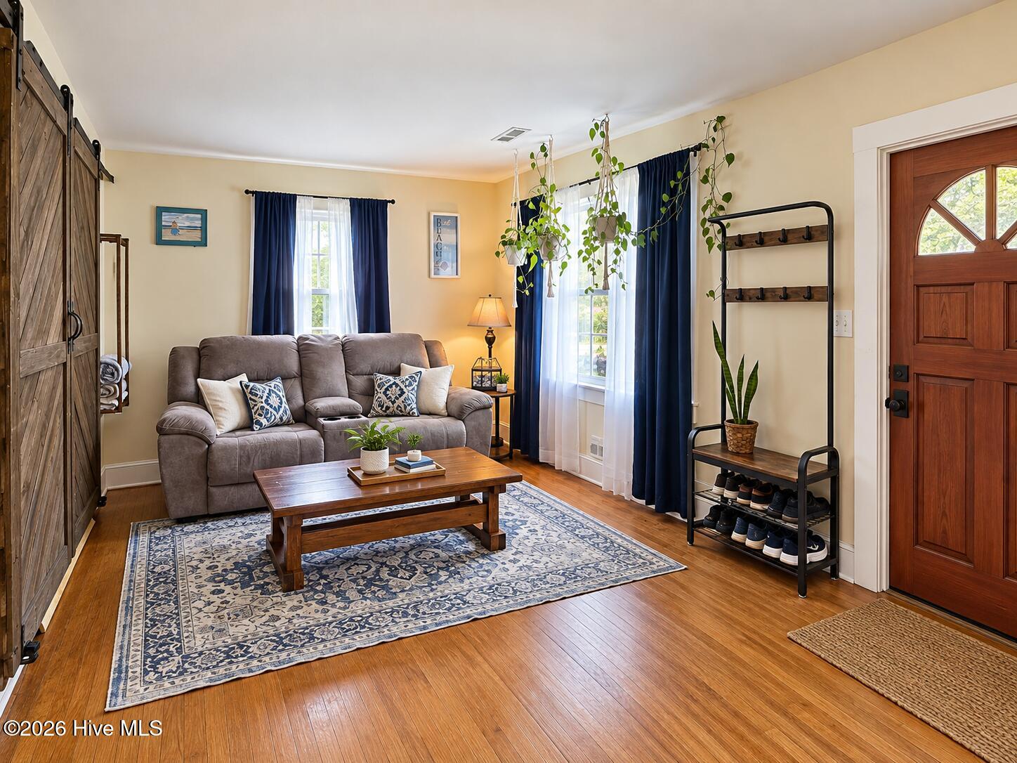 204 Saunders Street Property Photo 3
