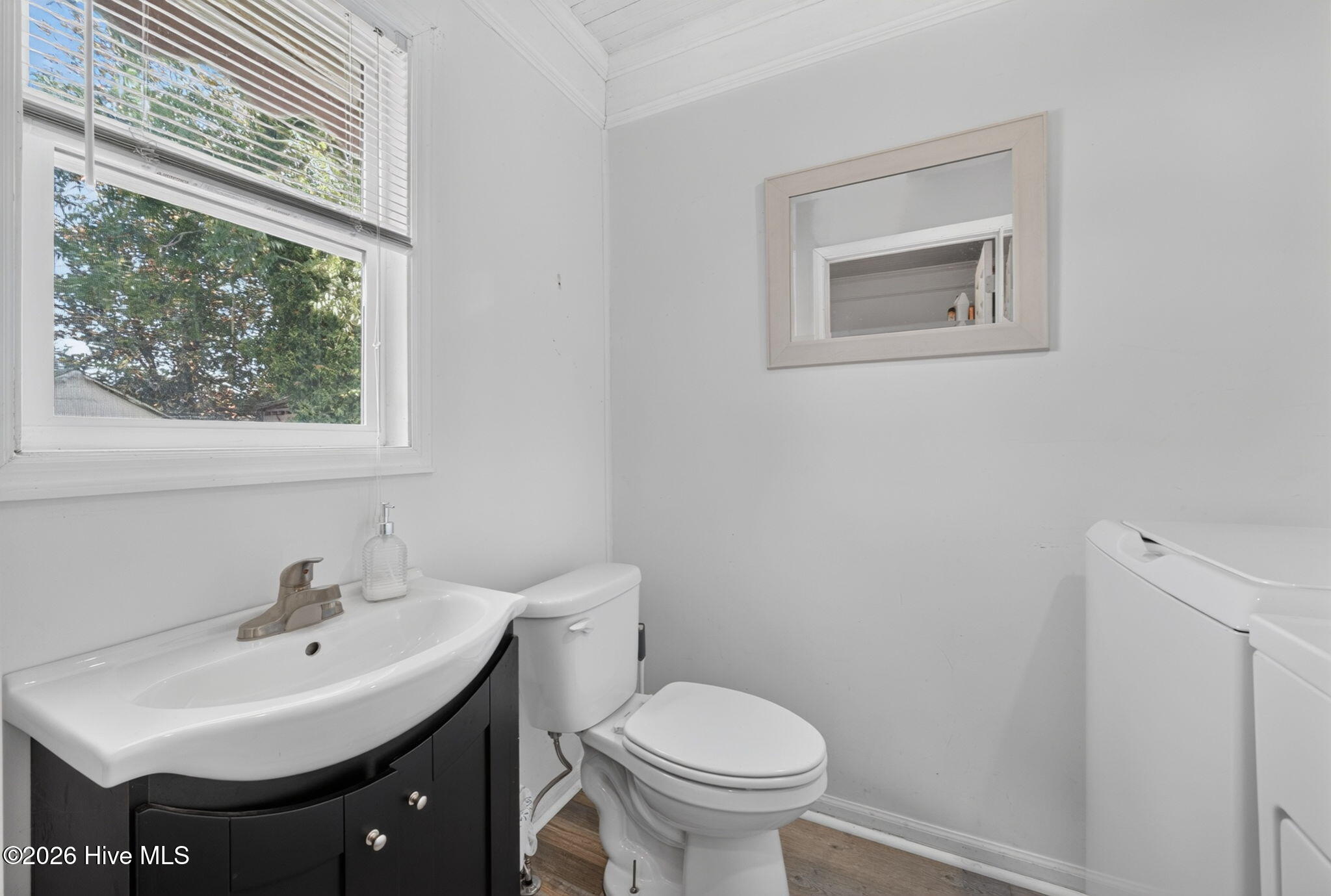 204 Saunders Street Property Photo 15