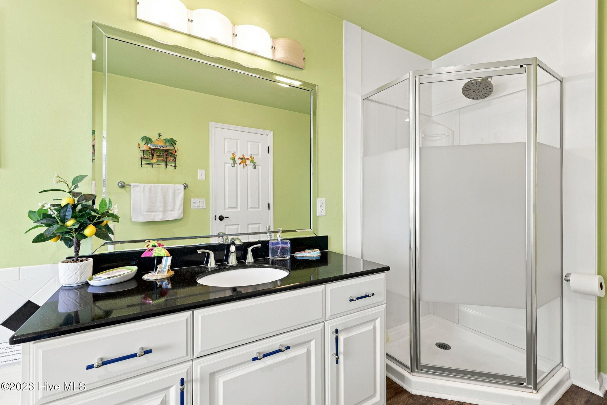 3903 Ocean Drive E&w Property Photo 17