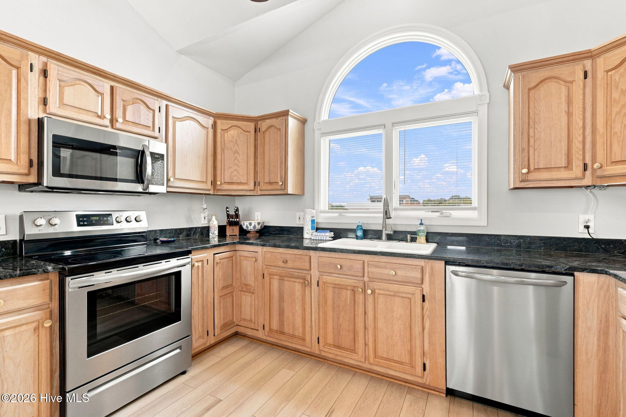 3903 Ocean Drive E&w Property Photo 34
