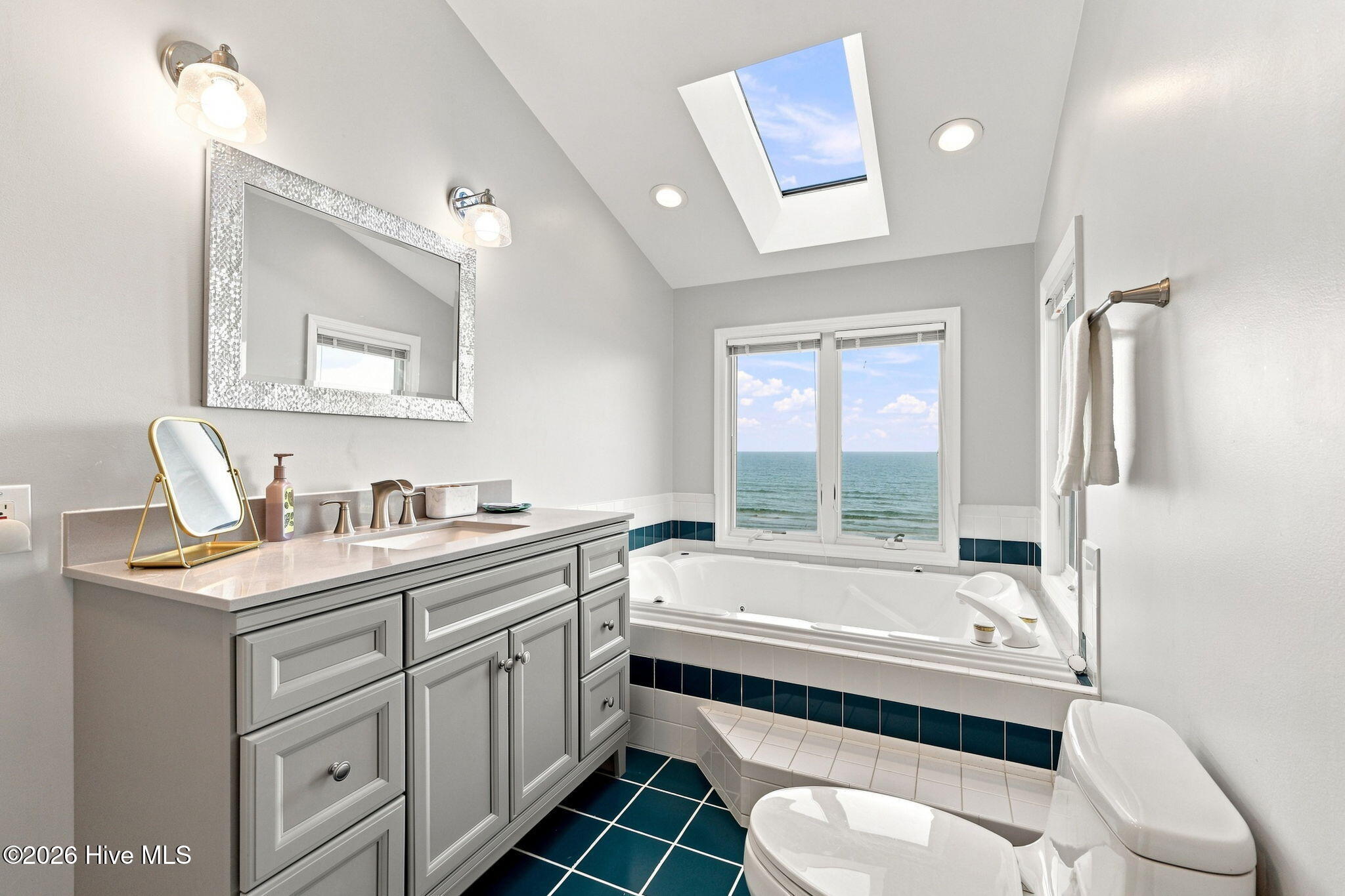 3903 Ocean Drive E&w Property Photo 48