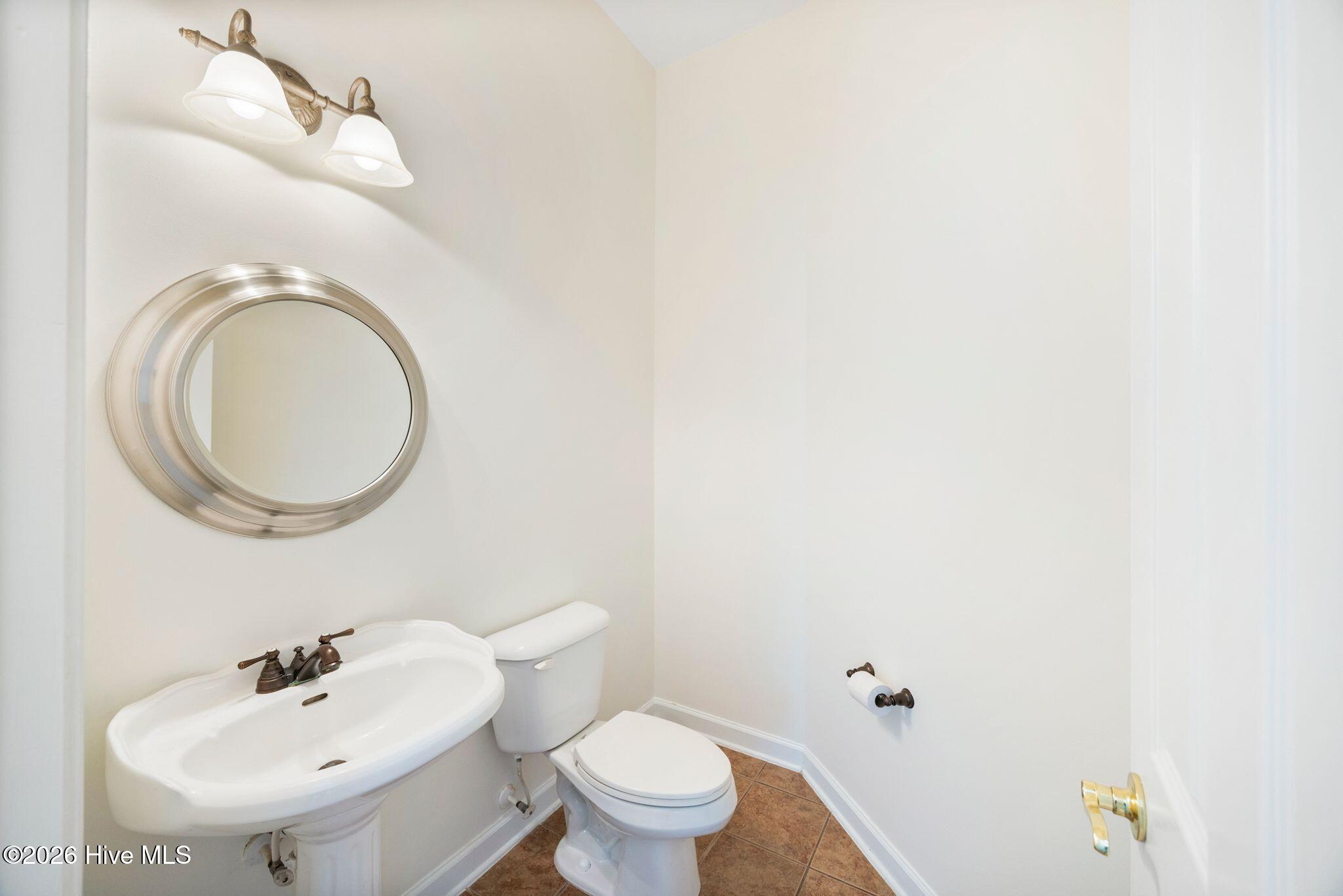 696 Donmovin Court Nw Property Photo 35