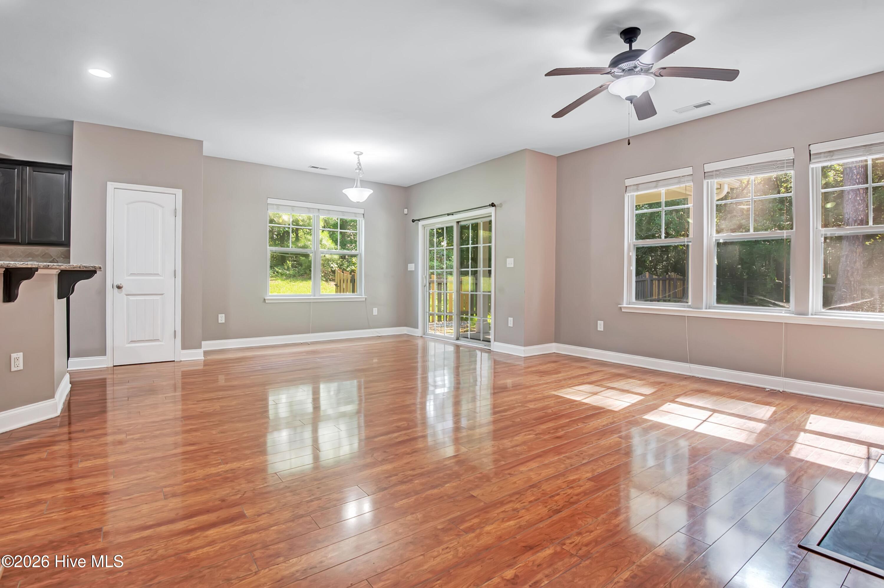 105 Birdsong Court Property Photo 5