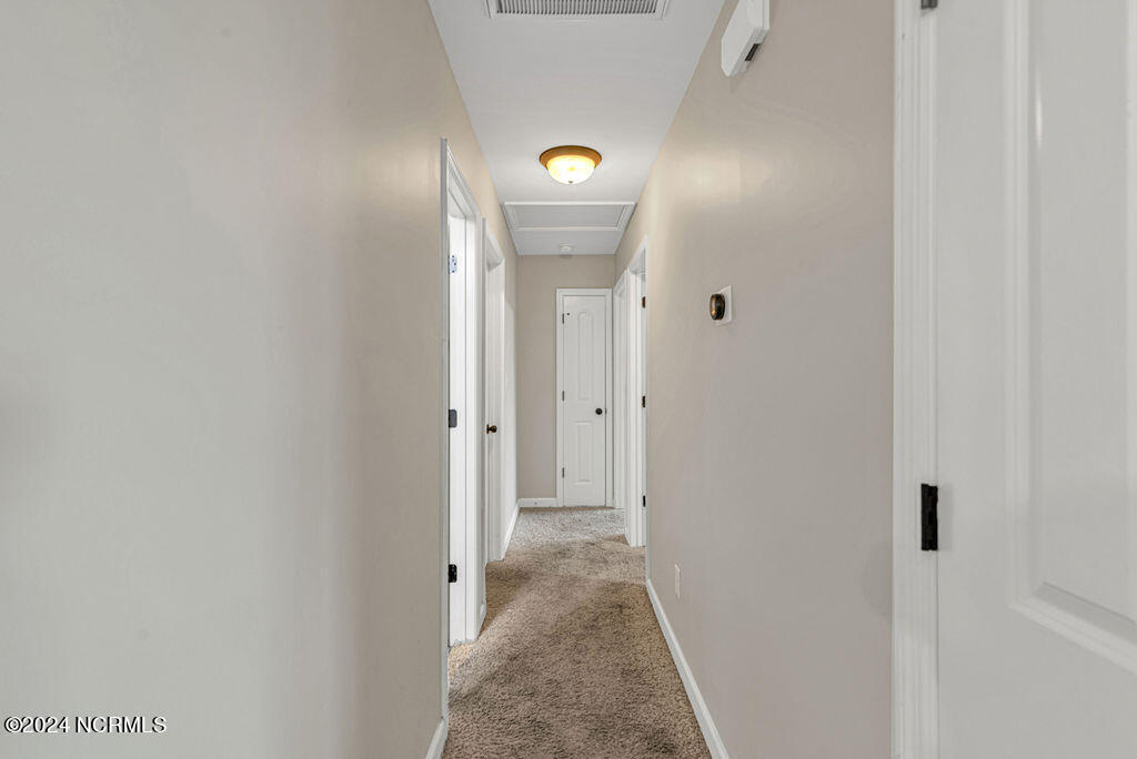 258 Breakwater Drive Property Photo 12