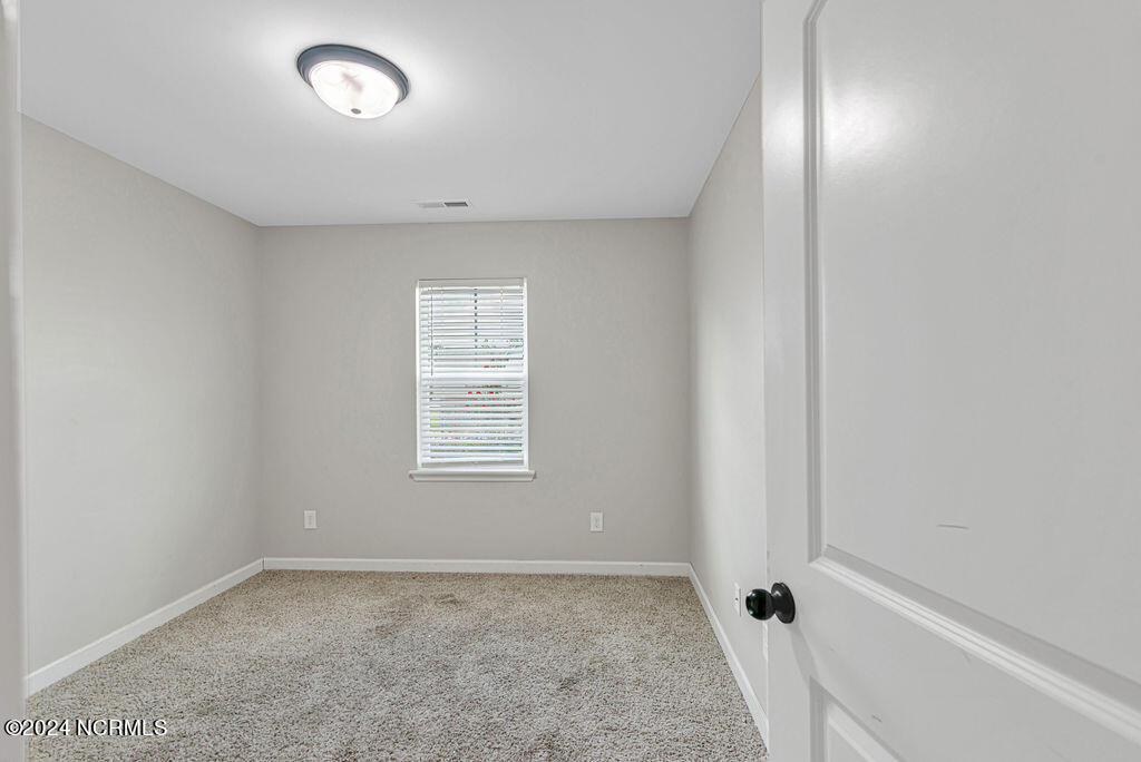 258 Breakwater Drive Property Photo 15
