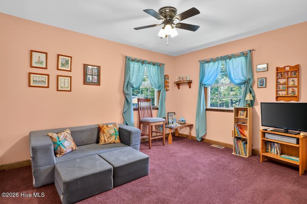 3 Dobbs Circle Property Photo 15
