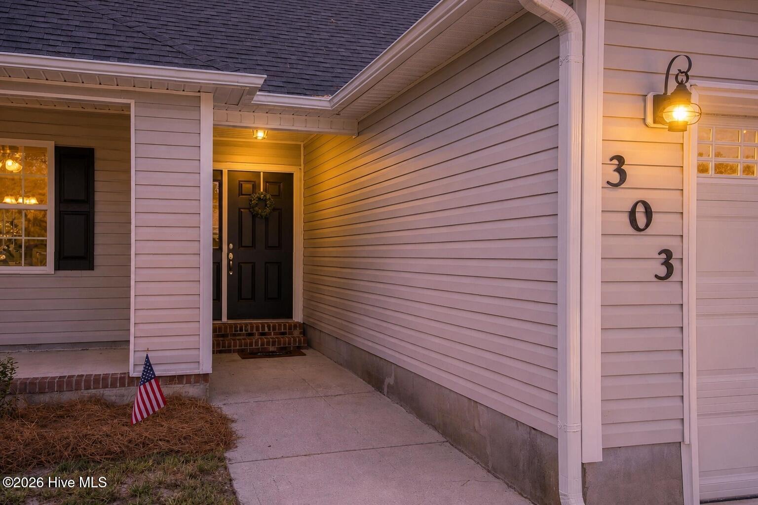 303 Big Tree Lane Property Photo 5