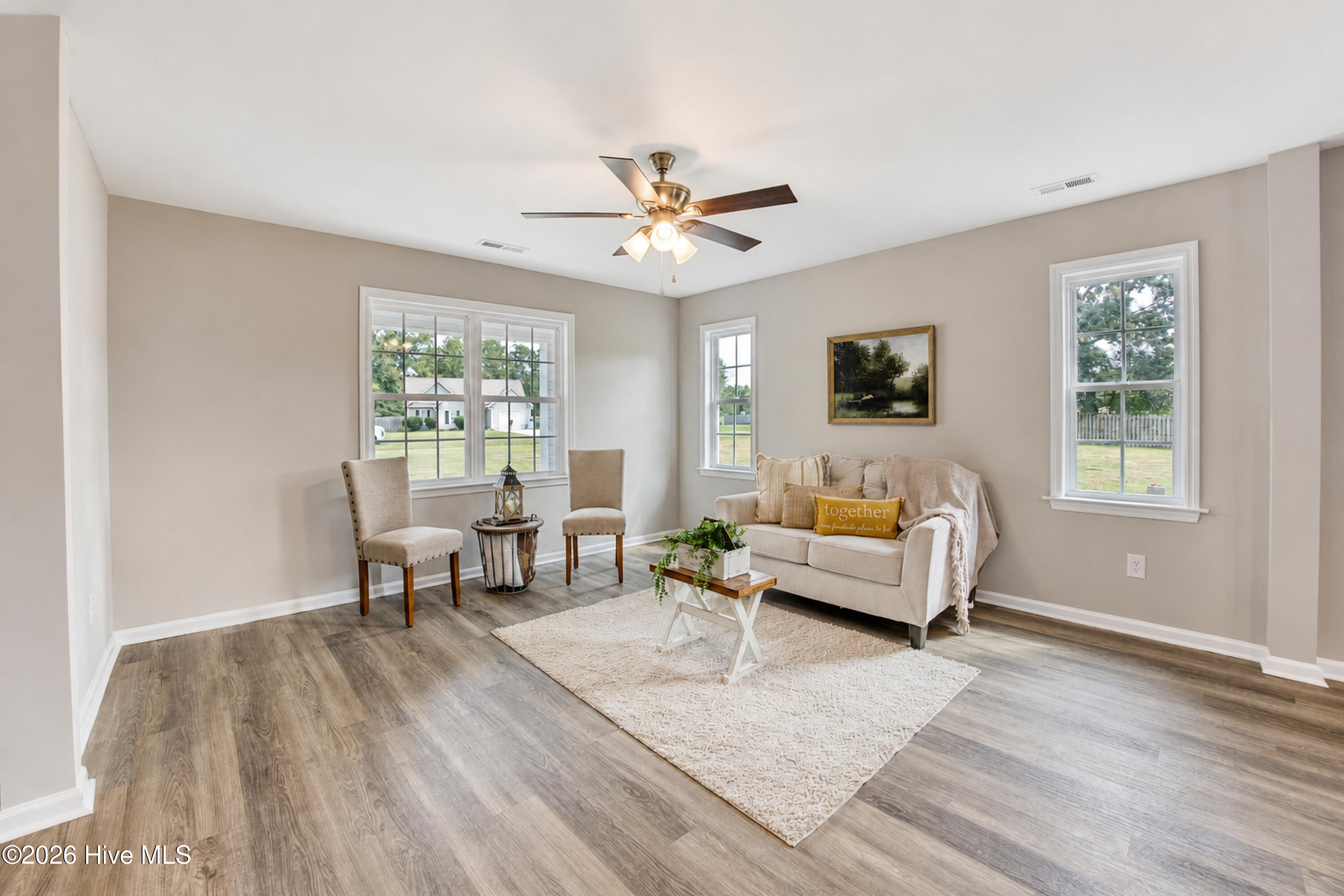 303 Big Tree Lane Property Photo 8