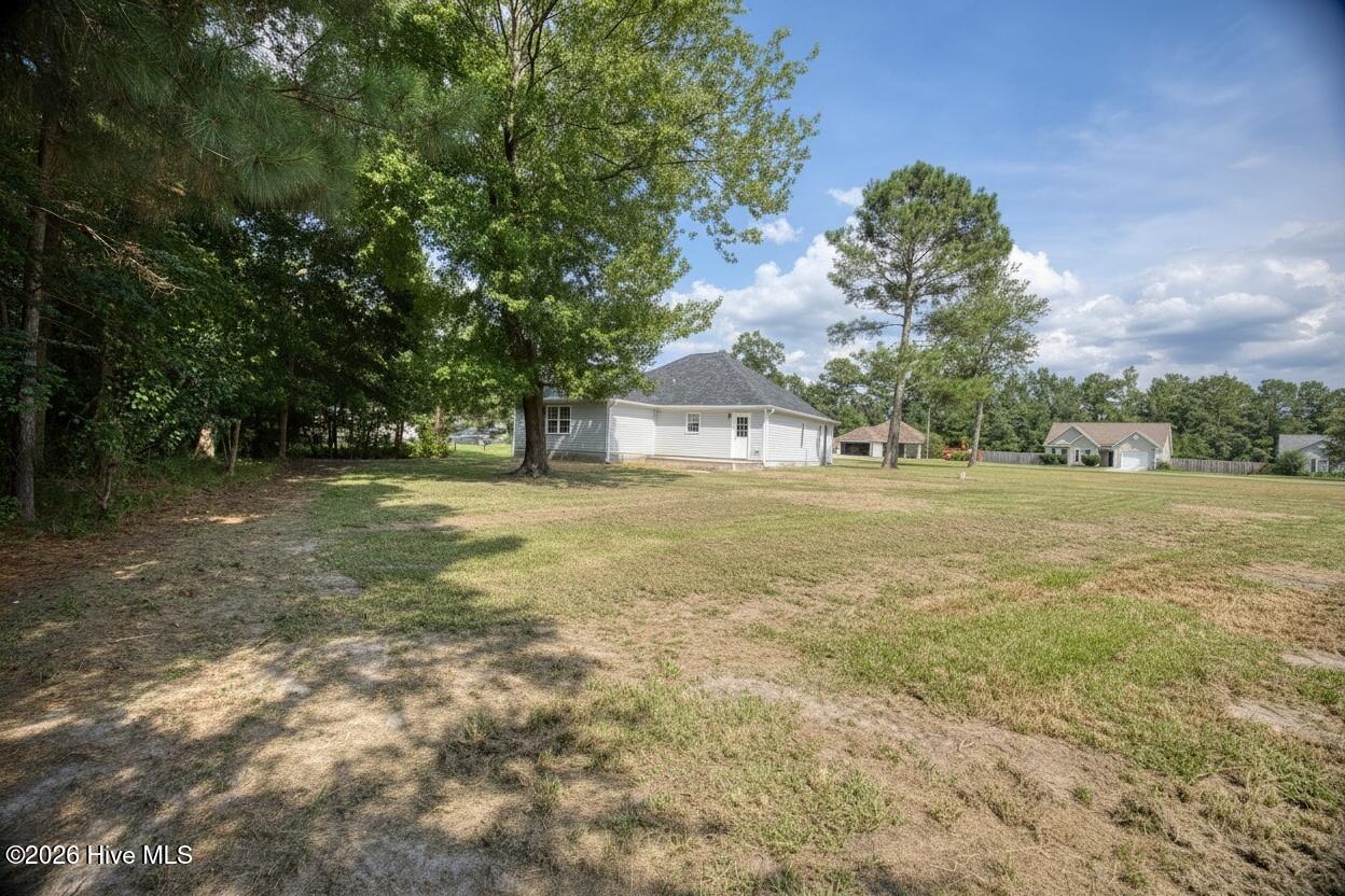 303 Big Tree Lane Property Photo 32