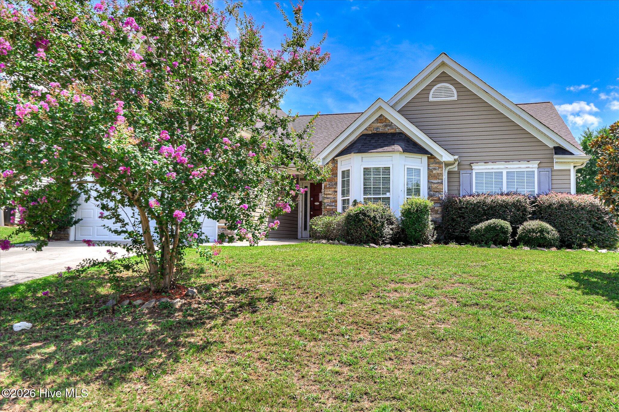 6024 Great Glen Property Photo