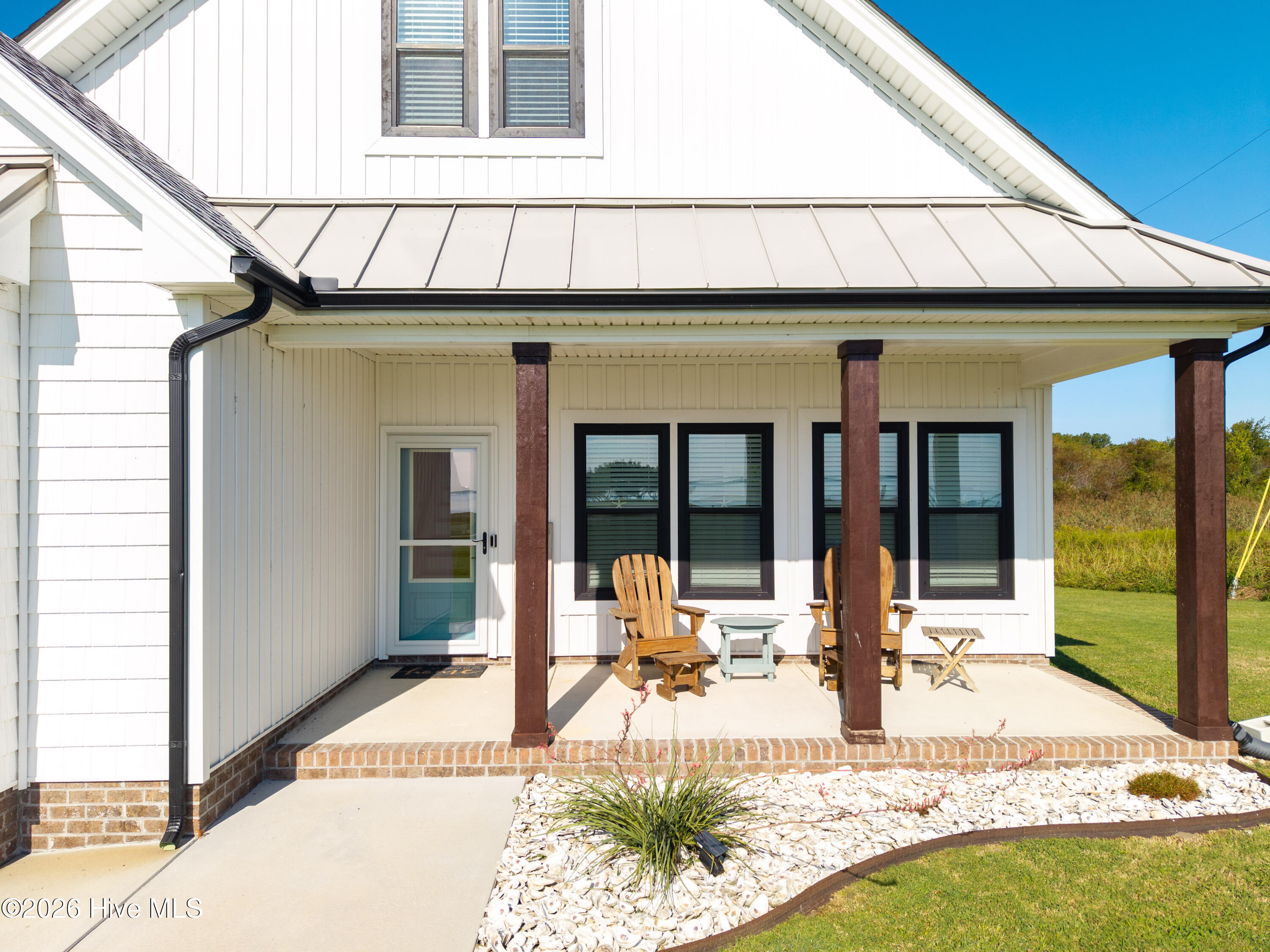 981 Waterlily Road Property Photo 2