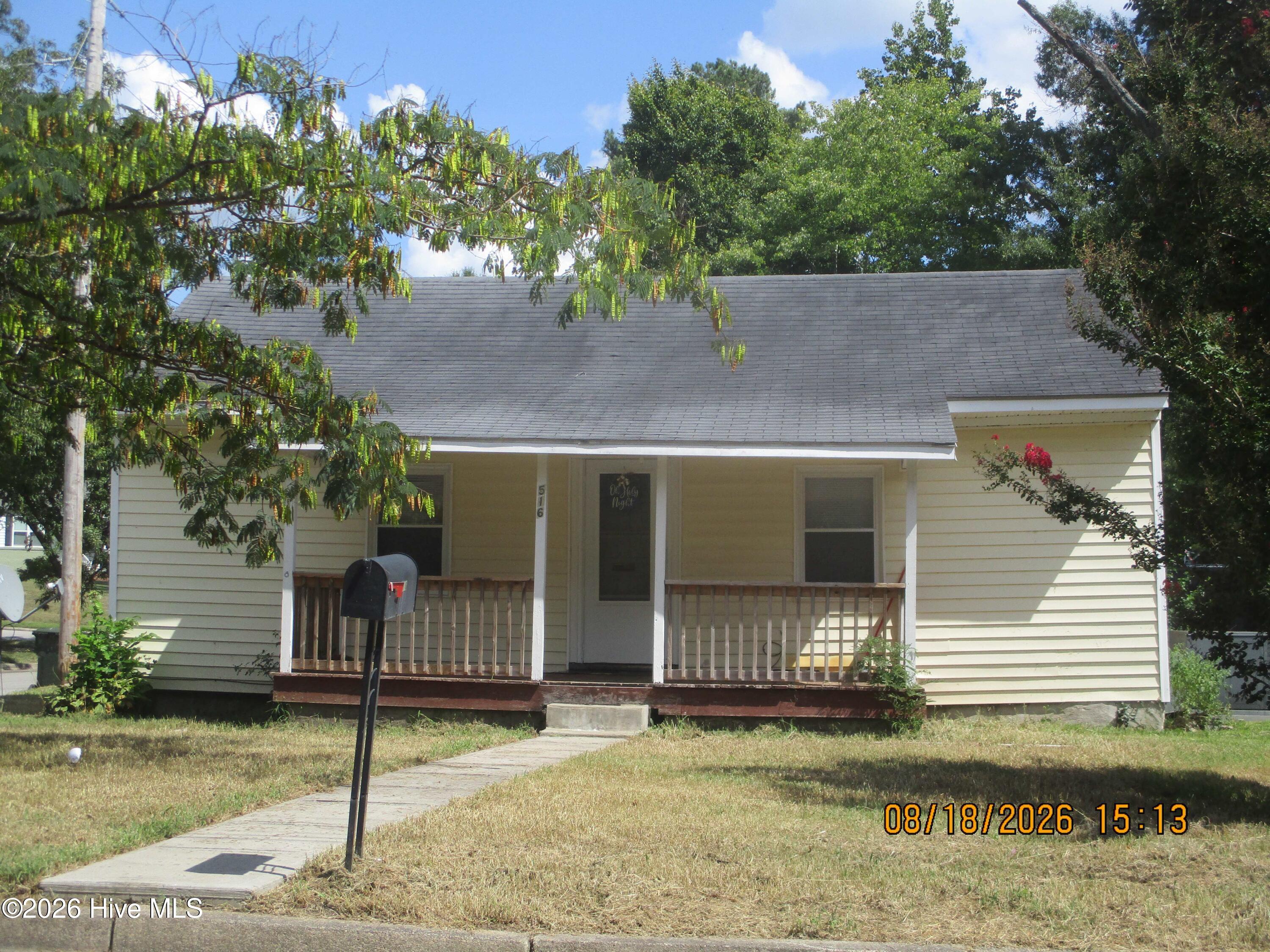 516 Winstead Street N Property Photo 1