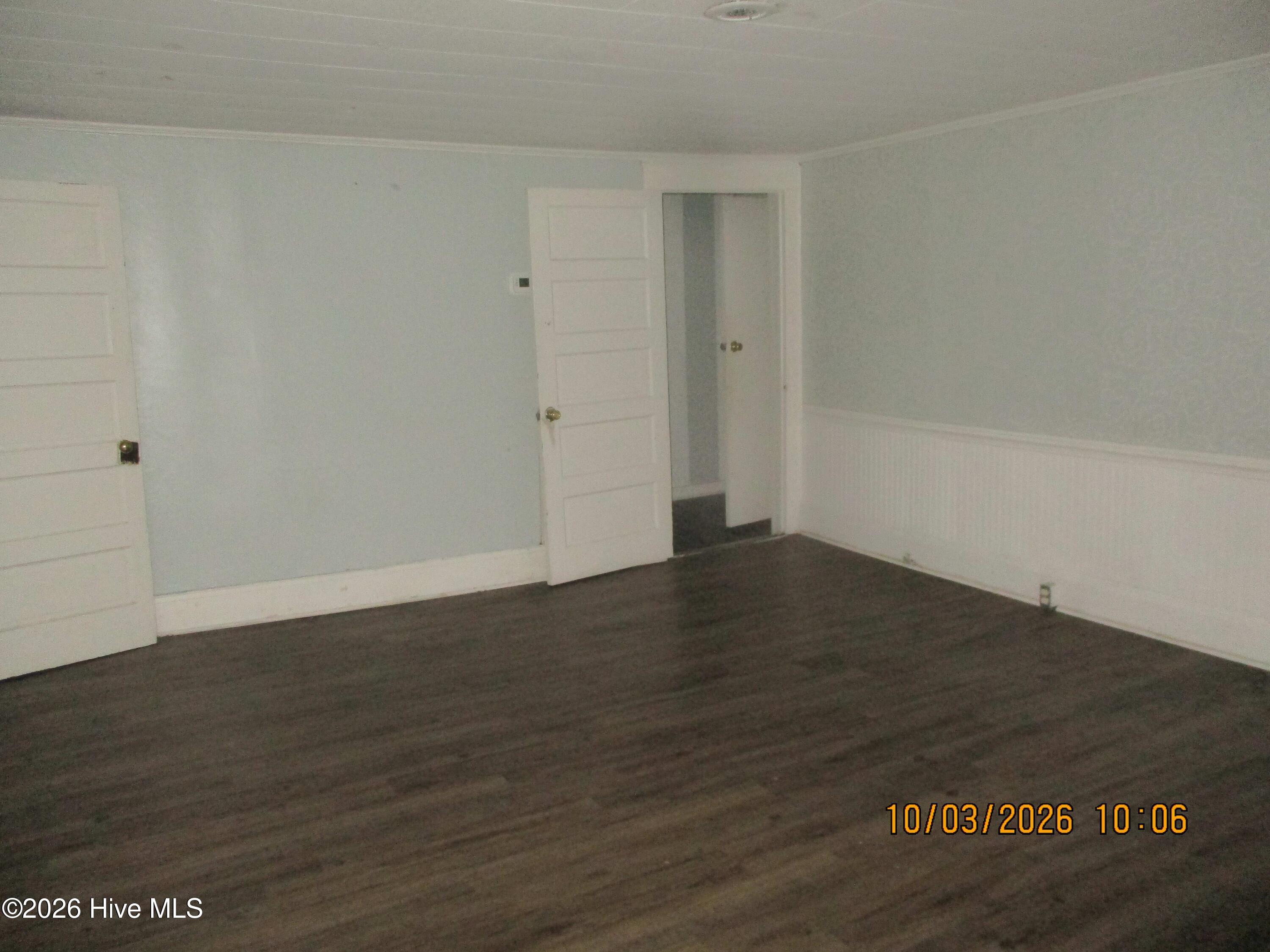 516 Winstead Street N Property Photo 4