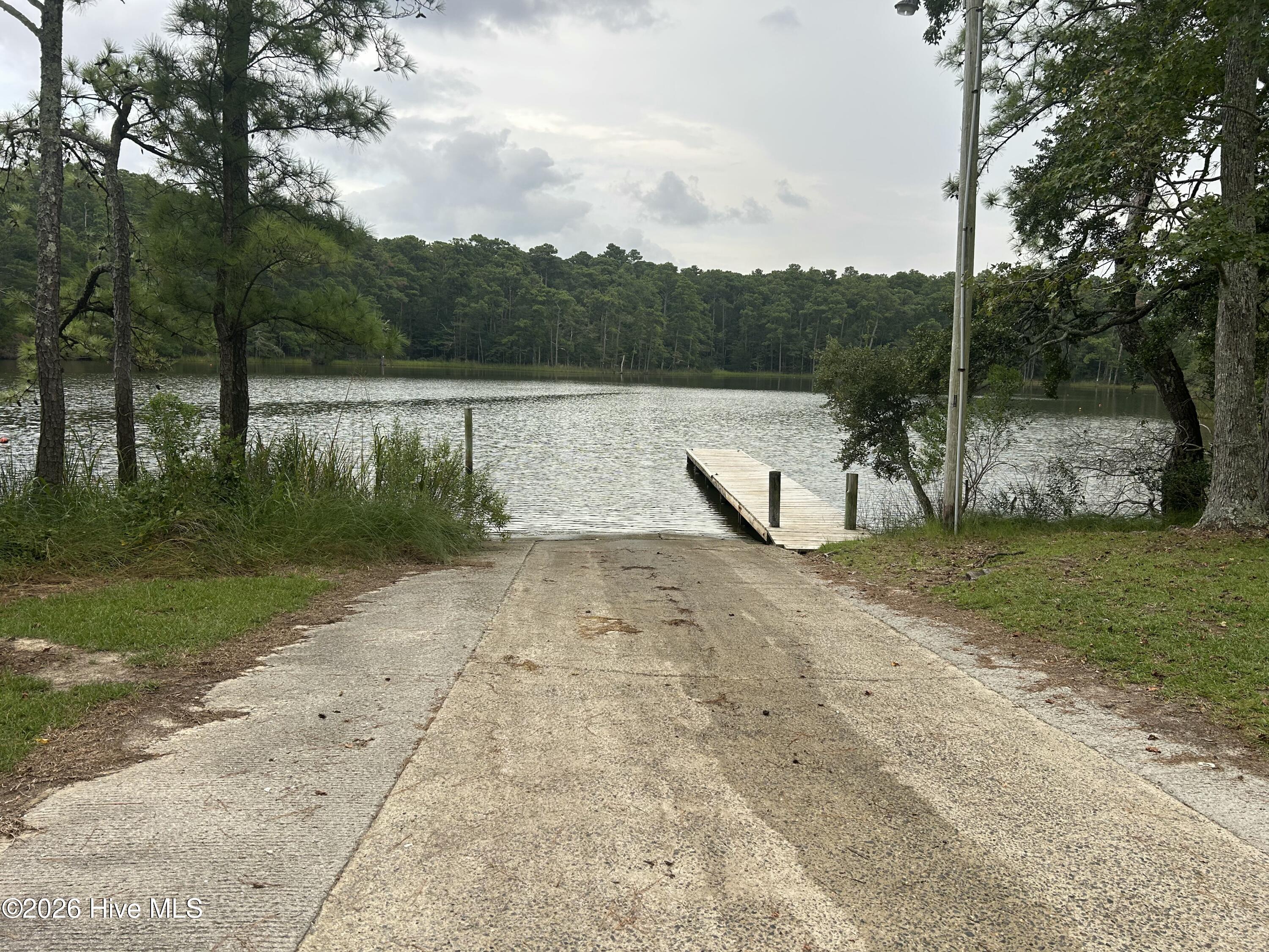 100 Longview Court Property Photo 4