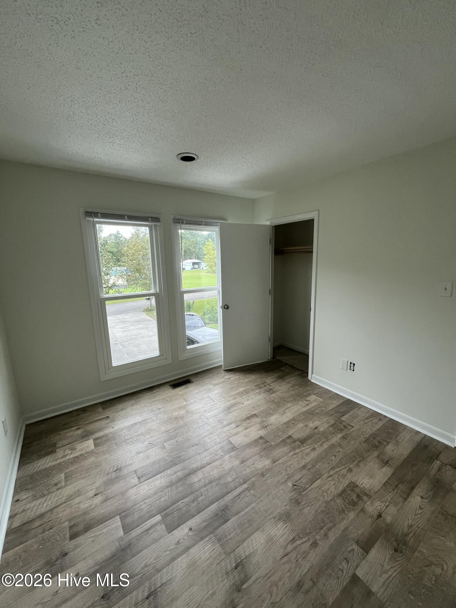 100 Longview Court Property Photo 22