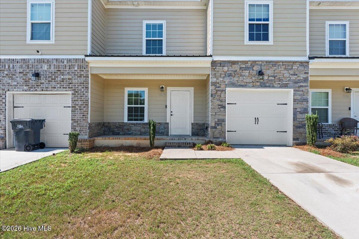1208 Jessie Way Property Photo 3