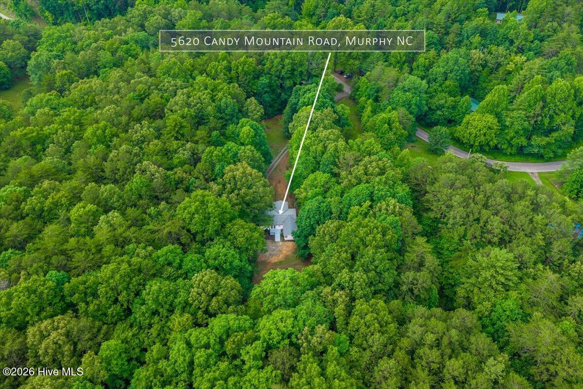 5620 Candy Mountain Road Property Photo 3
