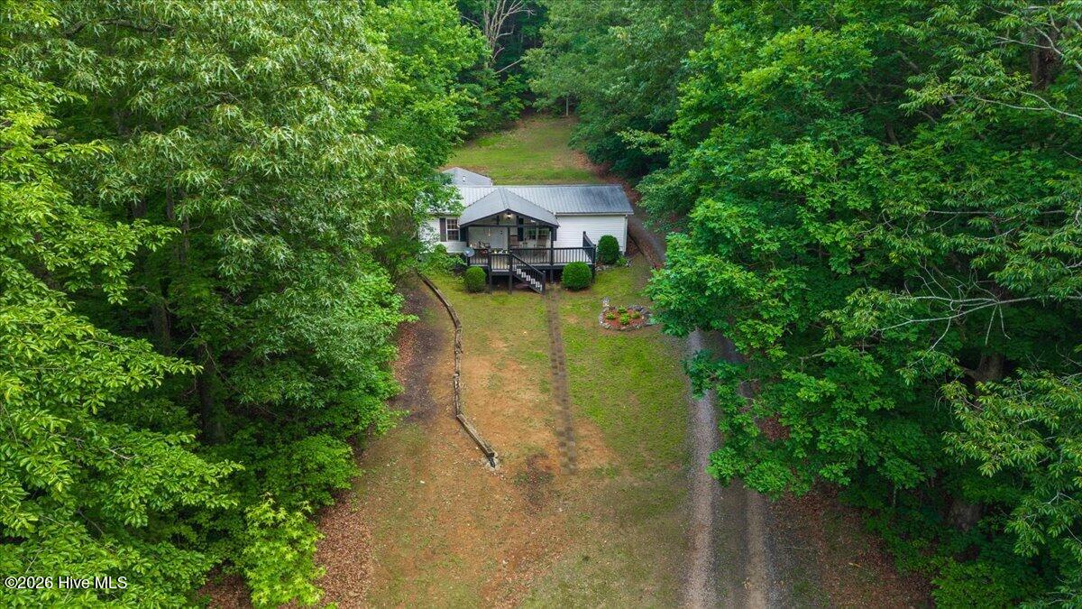 5620 Candy Mountain Road Property Photo 4