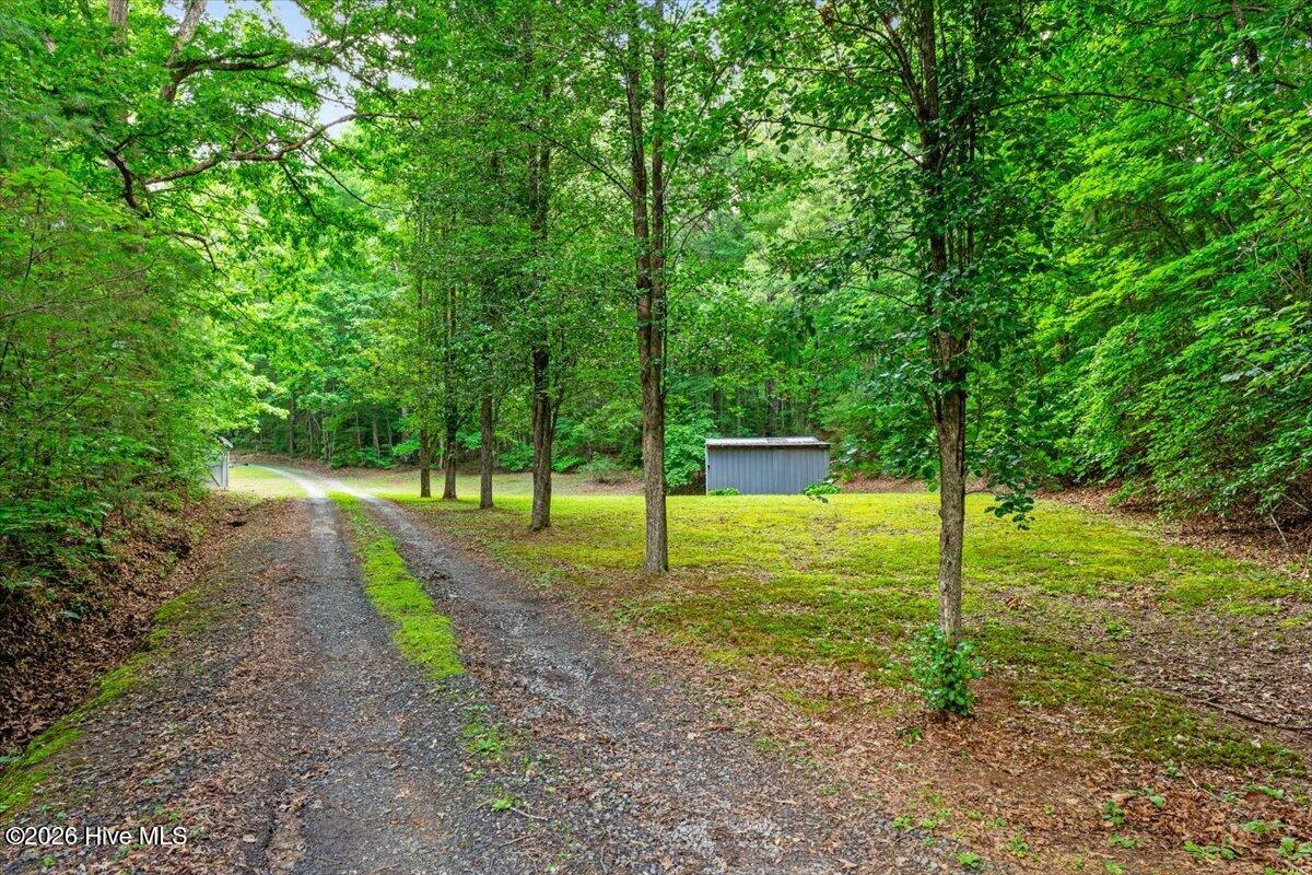 5620 Candy Mountain Road Property Photo 8