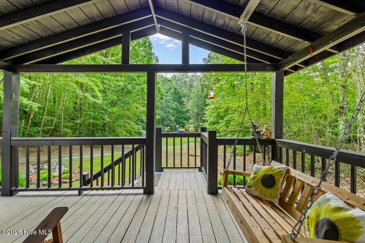 5620 Candy Mountain Road Property Photo 15