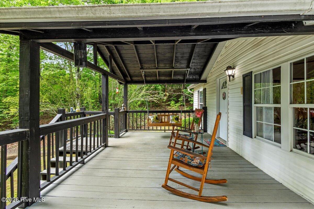 5620 Candy Mountain Road Property Photo 17