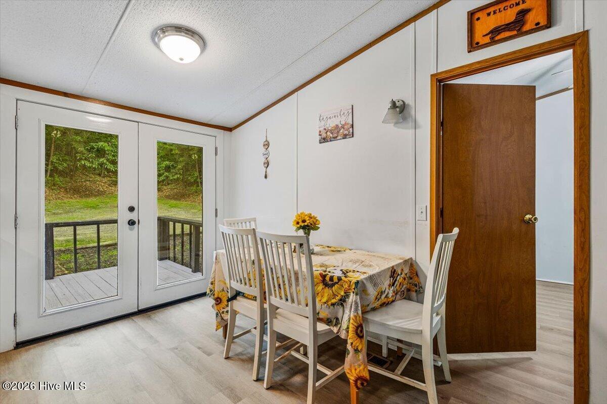 5620 Candy Mountain Road Property Photo 27