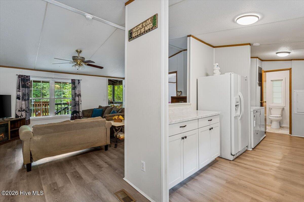 5620 Candy Mountain Road Property Photo 28