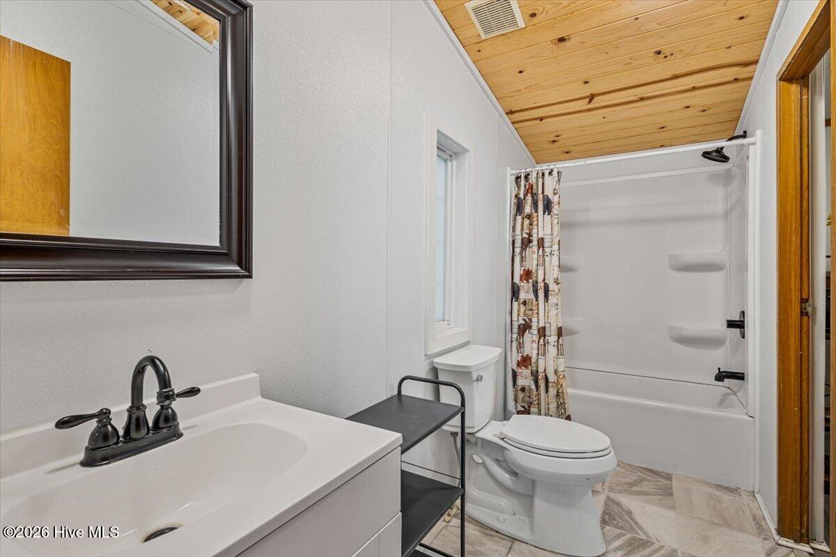 5620 Candy Mountain Road Property Photo 41